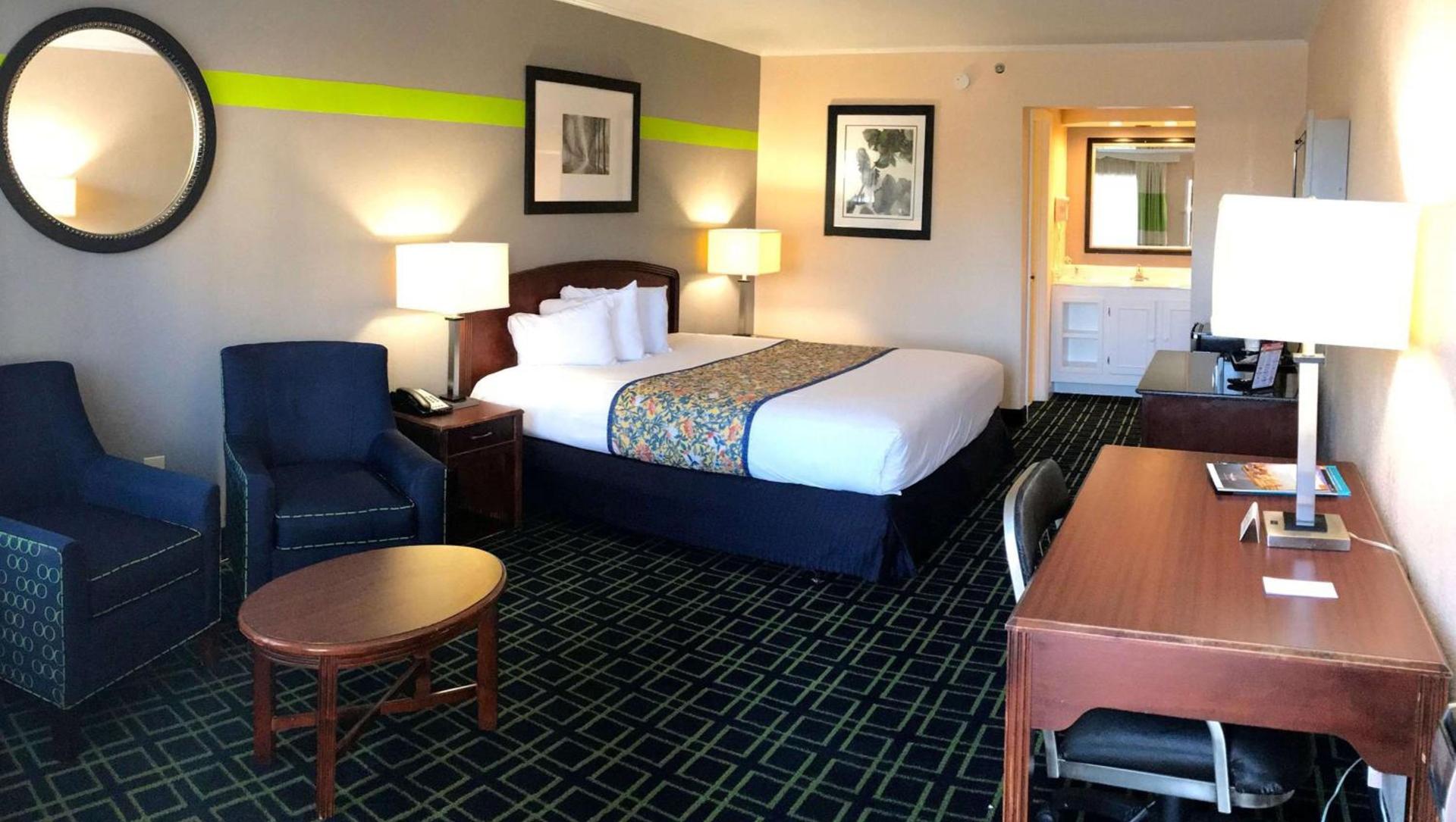 Magnuson Hotel Virginia Beach photo 15