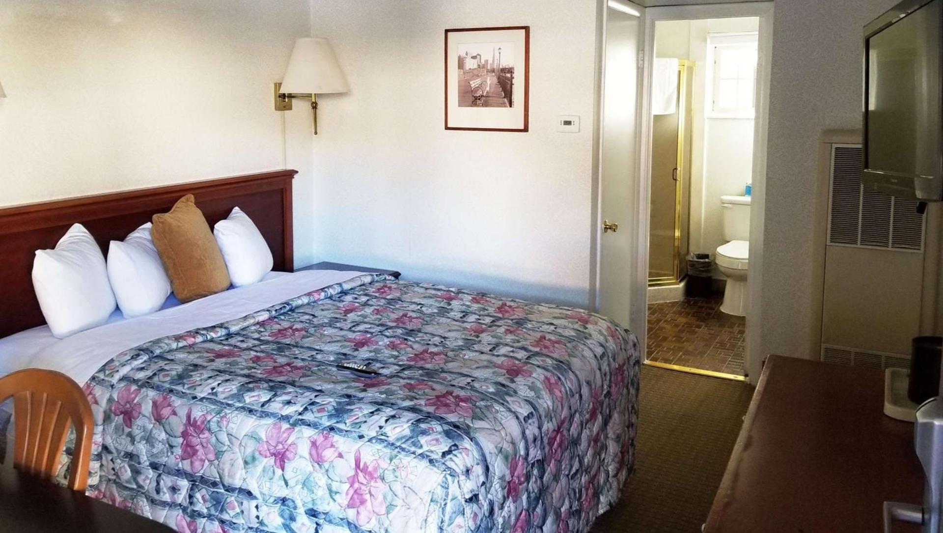 Pacific Heights Inn photo 7