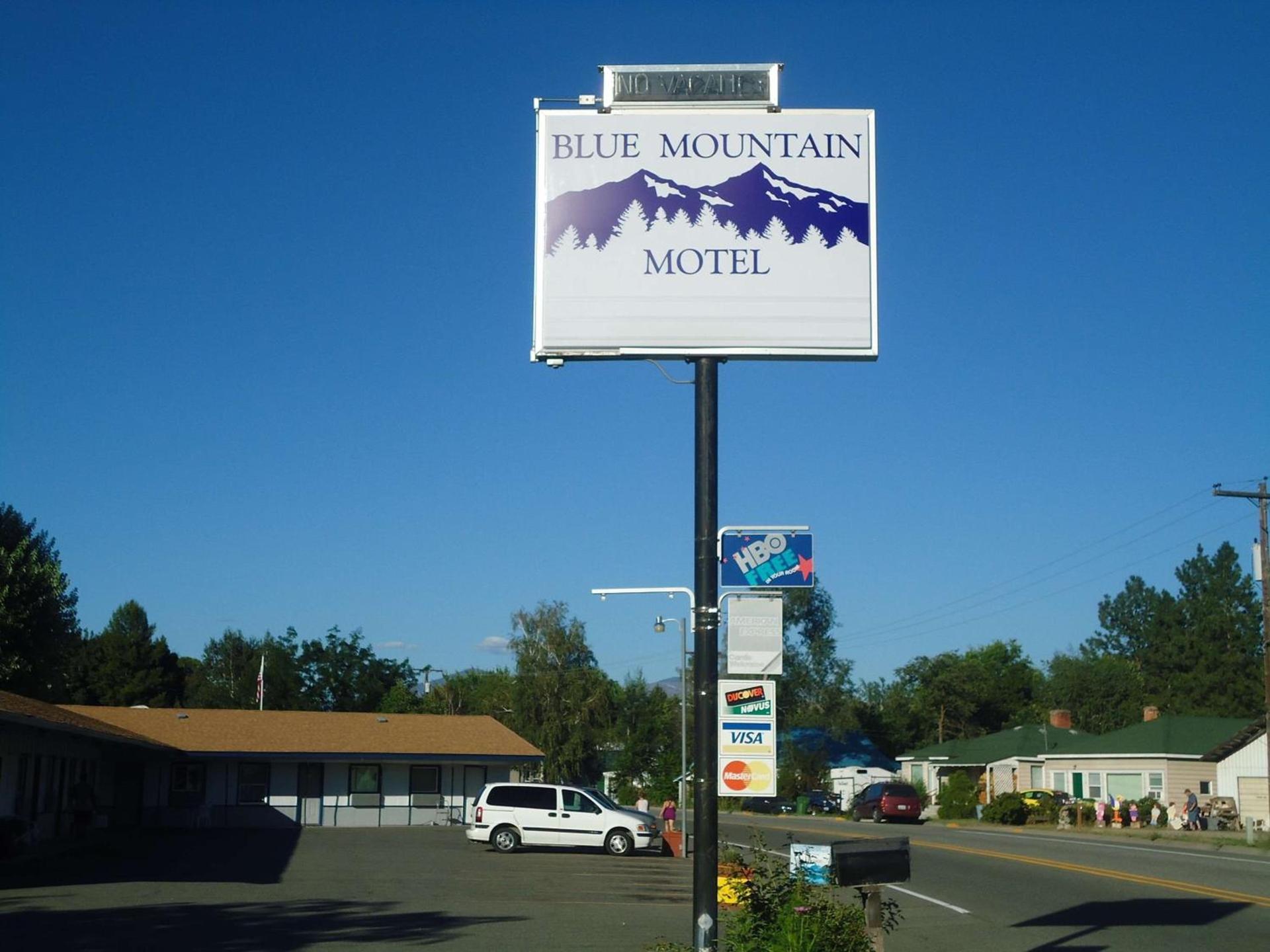 Blue Mountain Motel photo 3