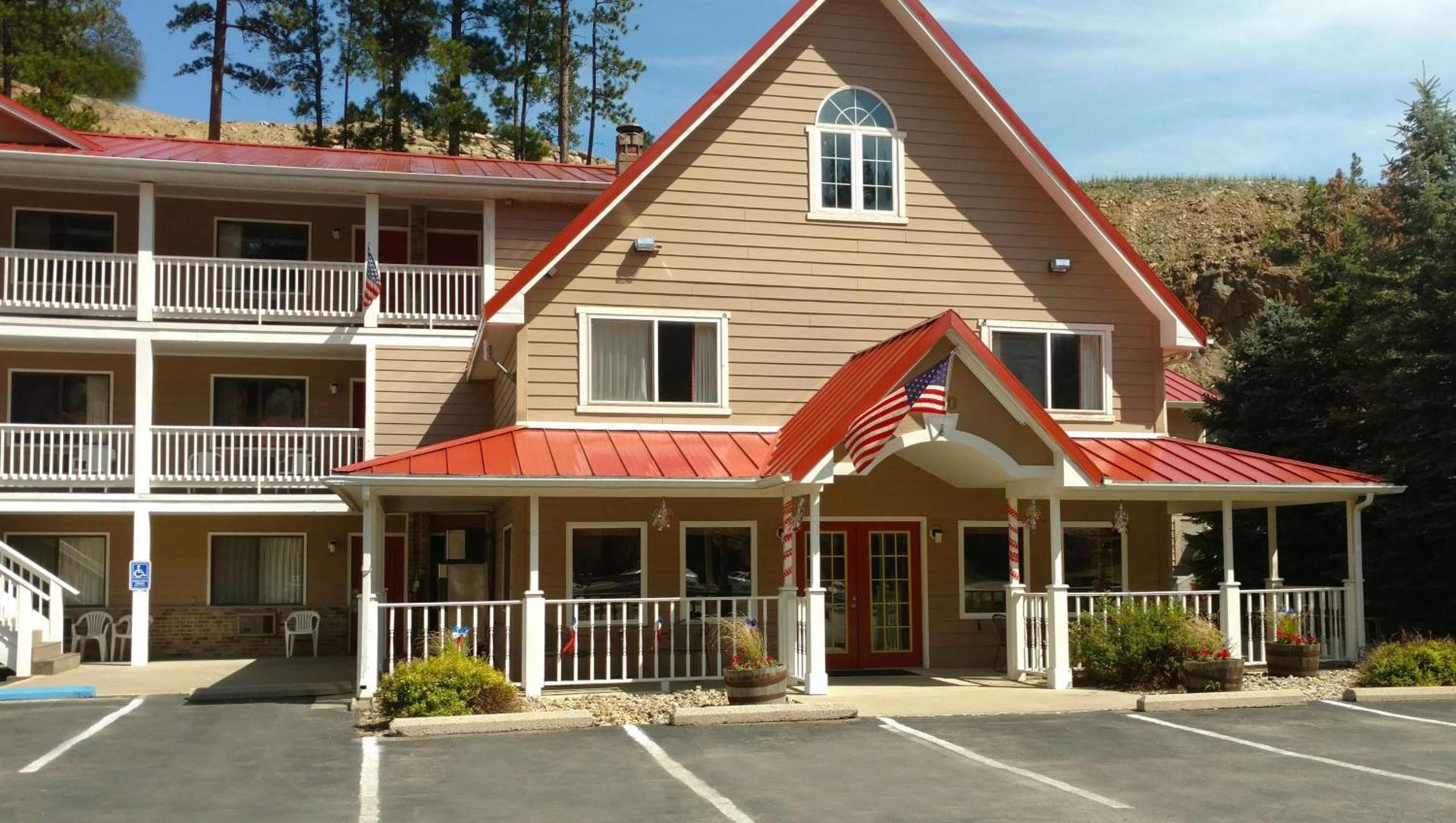 Keystone Boardwalk Inn and Suites — hotel in Keystone
