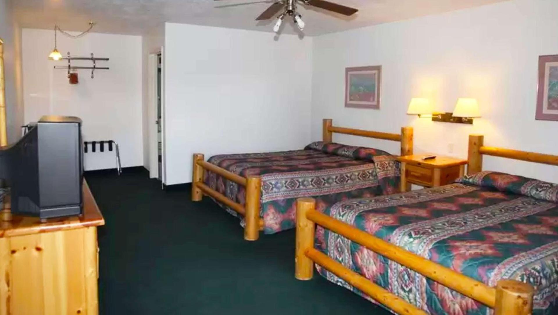 Marianna Inn Panguitch photo 17