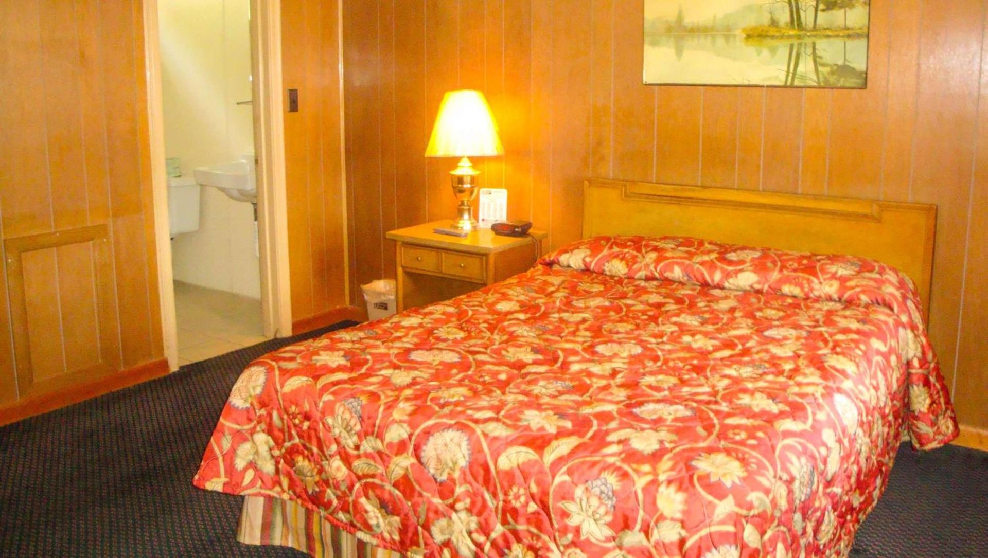 Golden Wheat Budget Host Inn Junction City photo 7