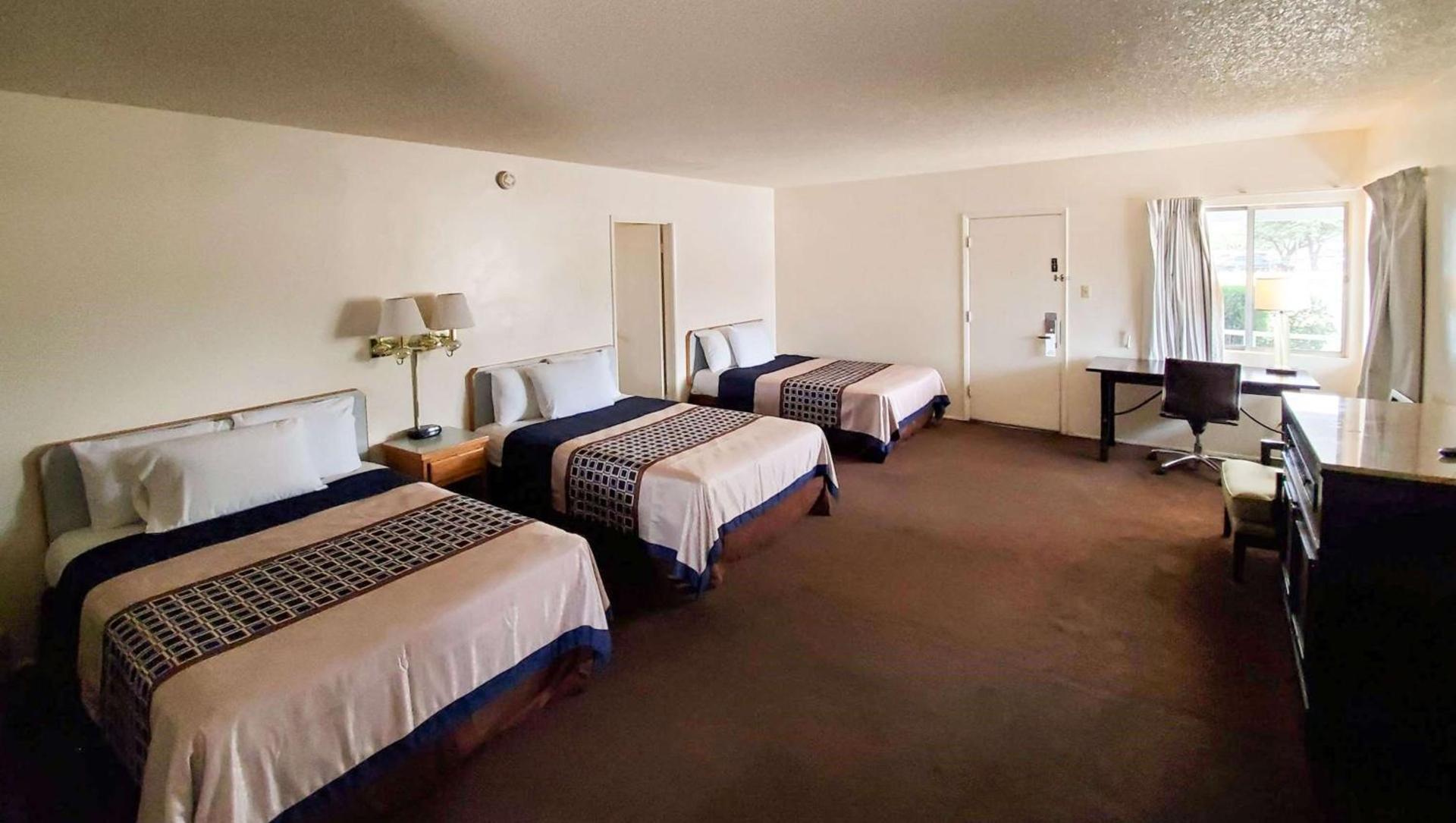 Magnuson Hotel Sierra Vista photo 25