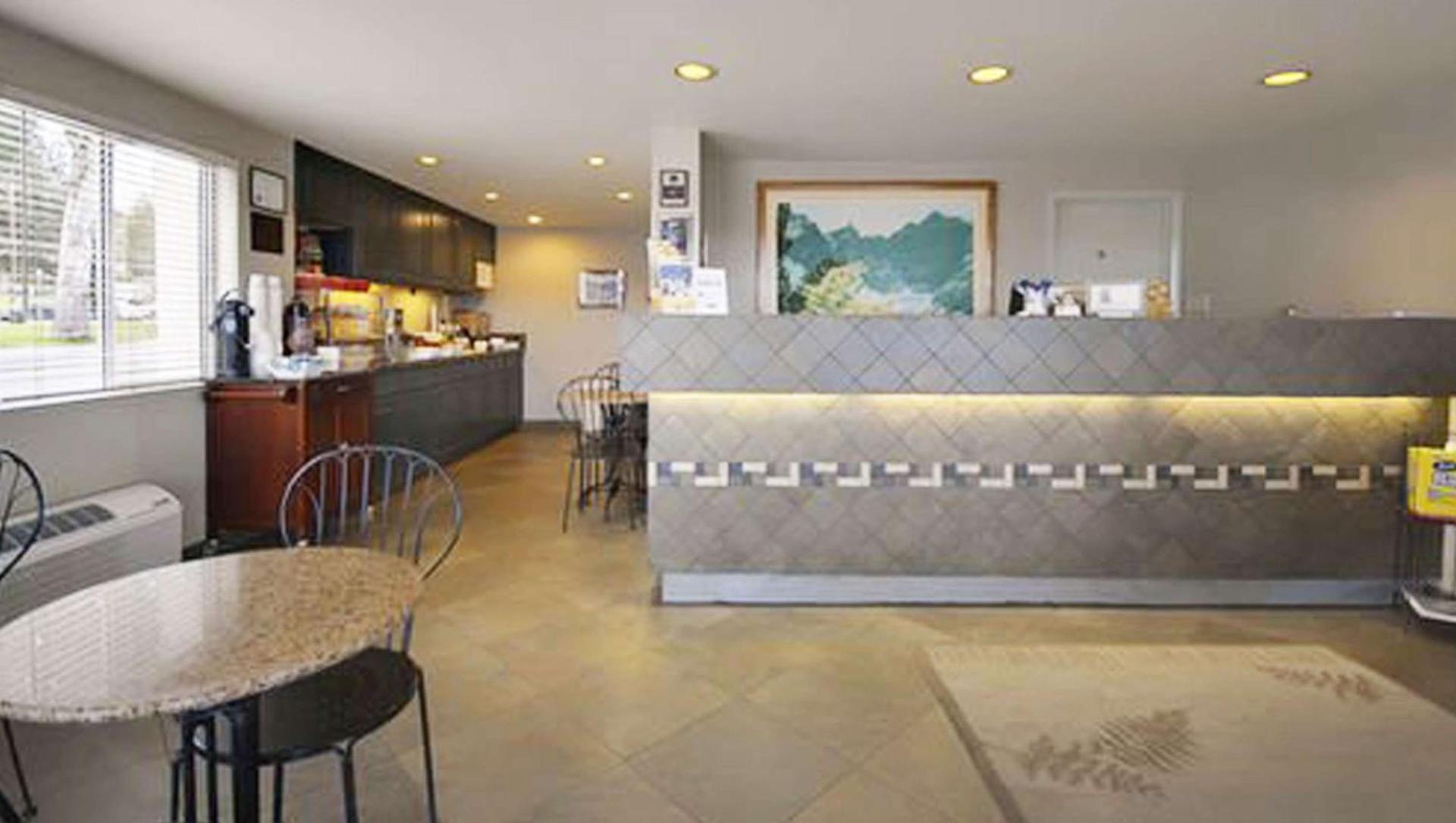 Magnuson Hotel Park Vue photo 14