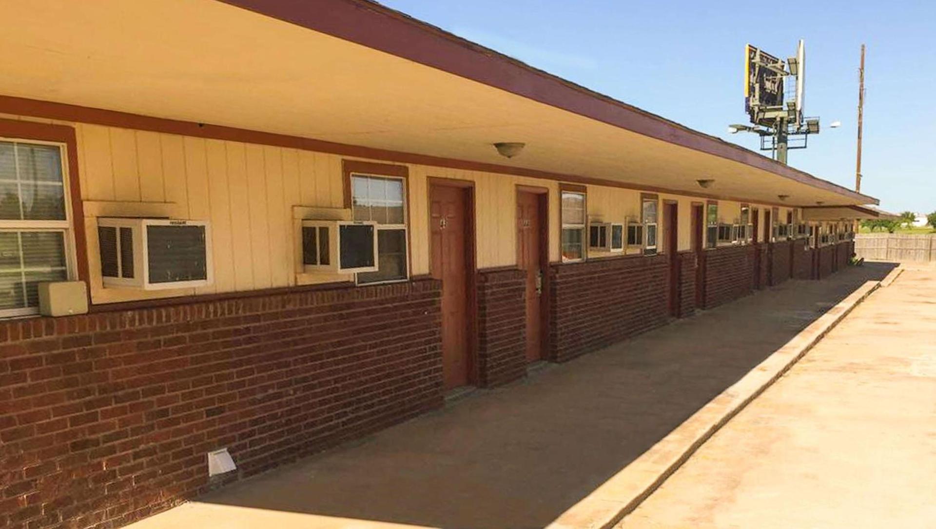 Budget Inn Ardmore OK photo 2