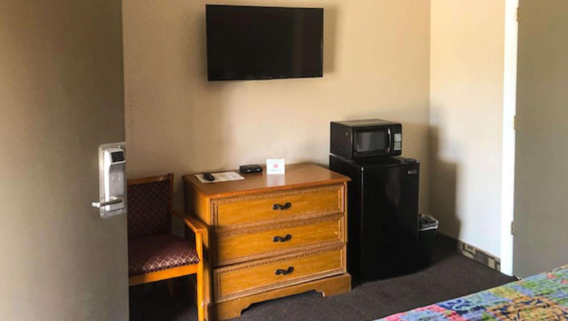 Budget Inn Ardmore OK photo 15