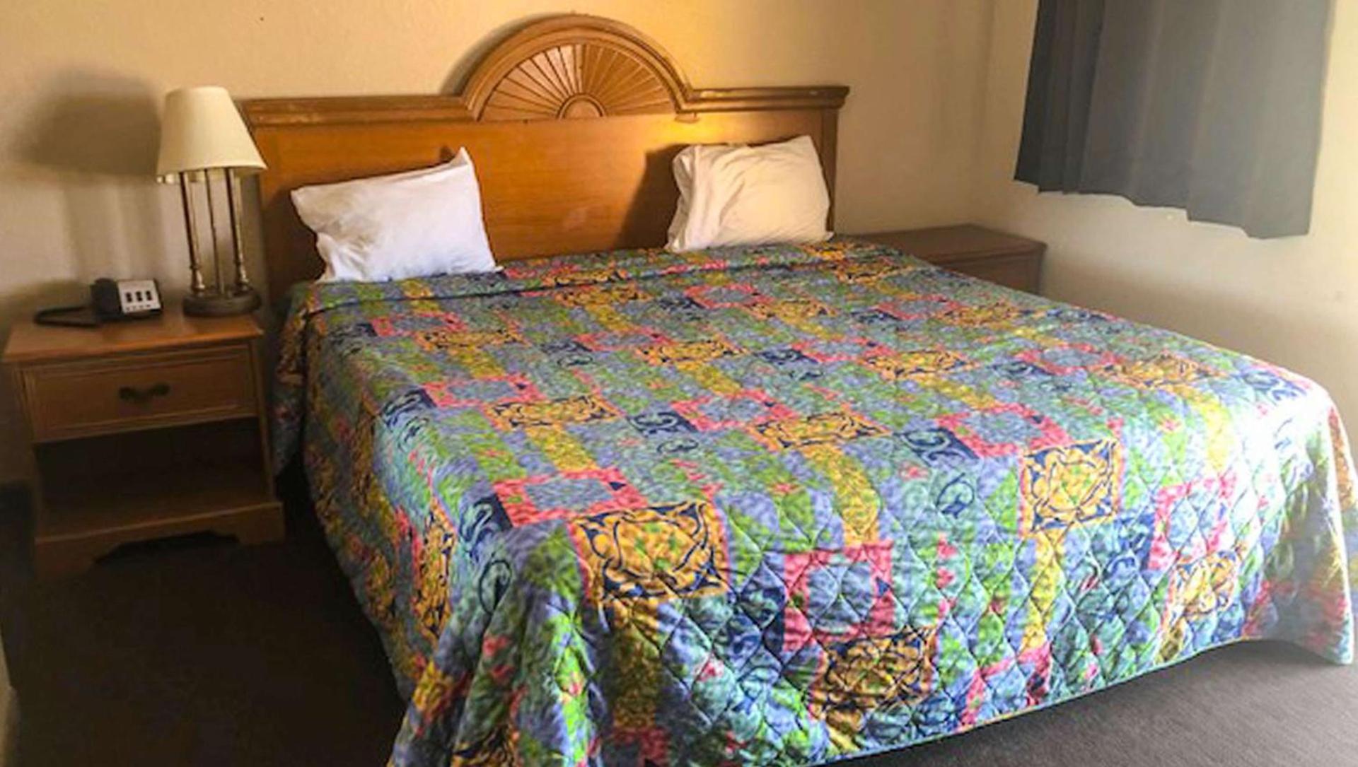 Budget Inn Ardmore OK photo 16