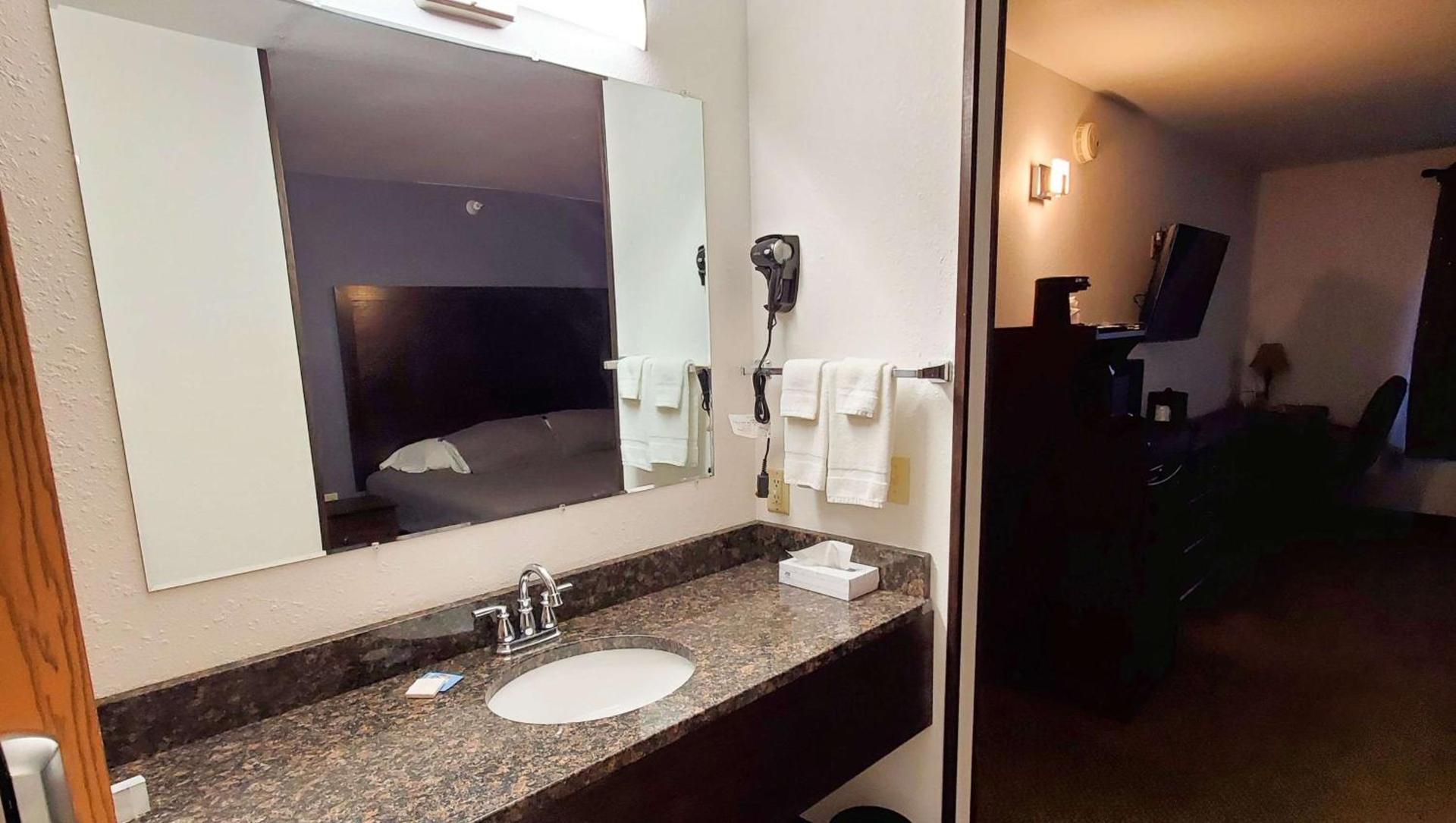 Jasper Ridge Inn Ishpeming photo 46