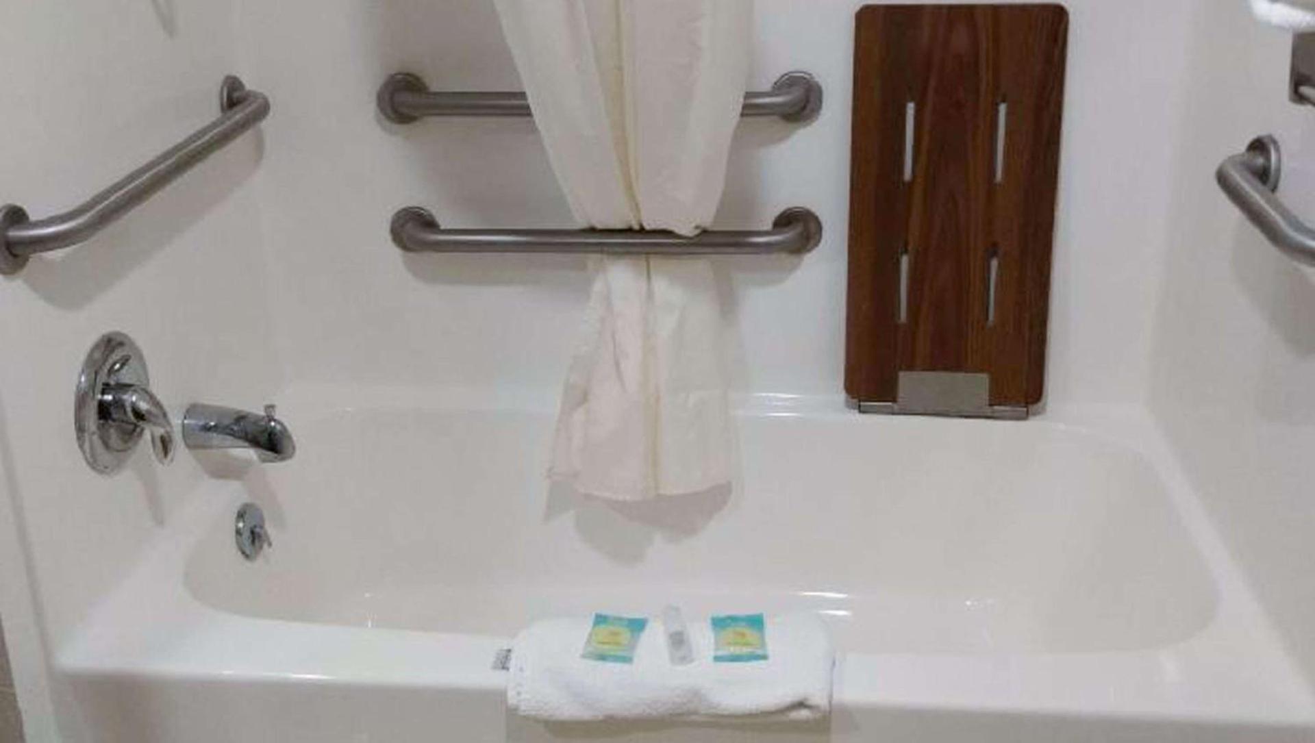 Jasper Ridge Inn Ishpeming photo 63
