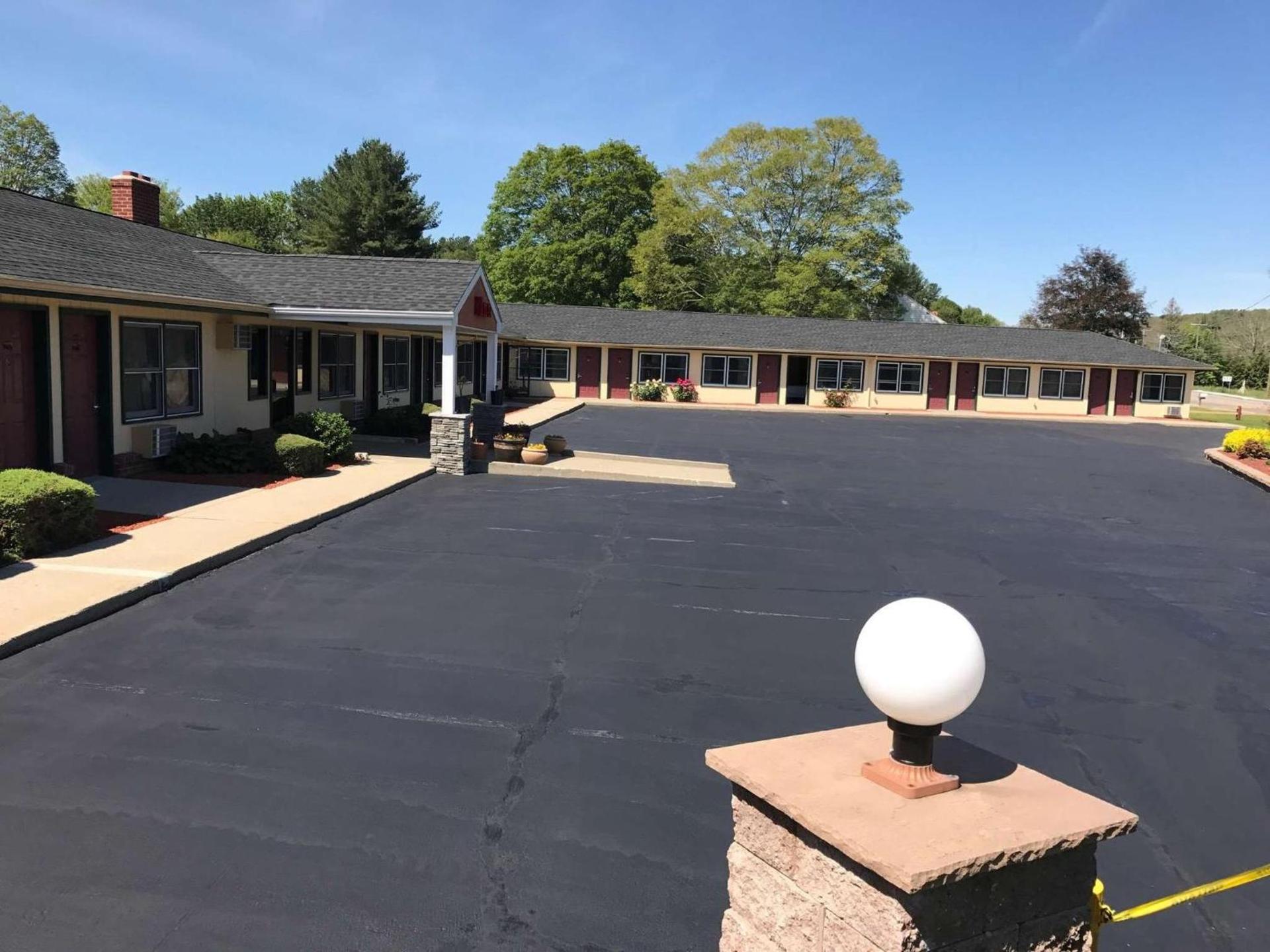 Quiet Corner Inn photo 53