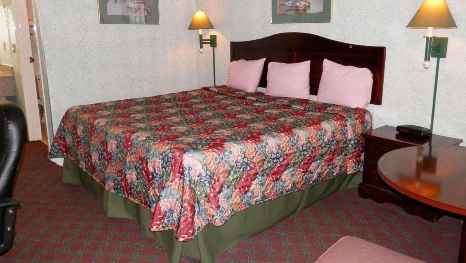 Magnuson Hotel Fowlerville photo 2