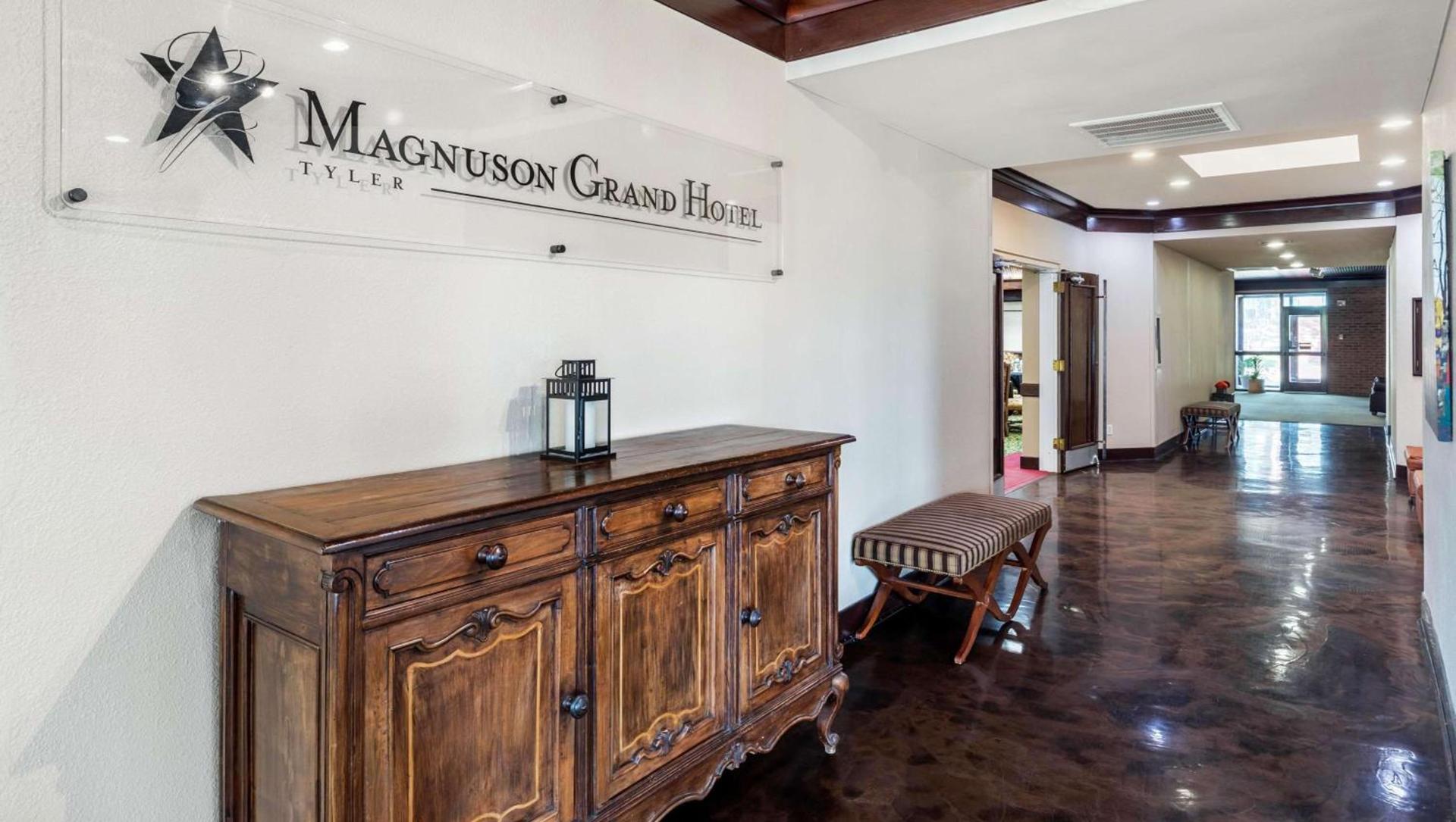 Magnuson Grand Hotel and Conference Center Tyler photo 9