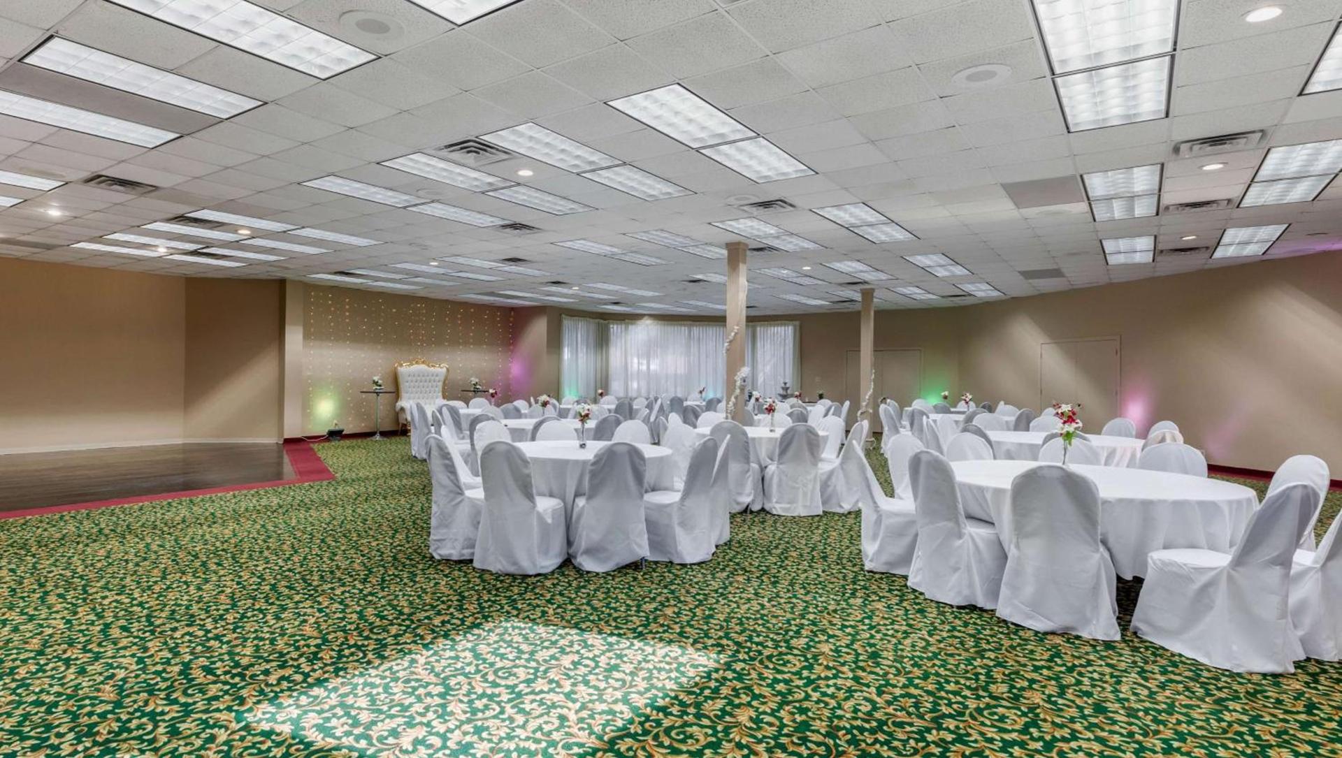 Magnuson Grand Hotel and Conference Center Tyler photo 39