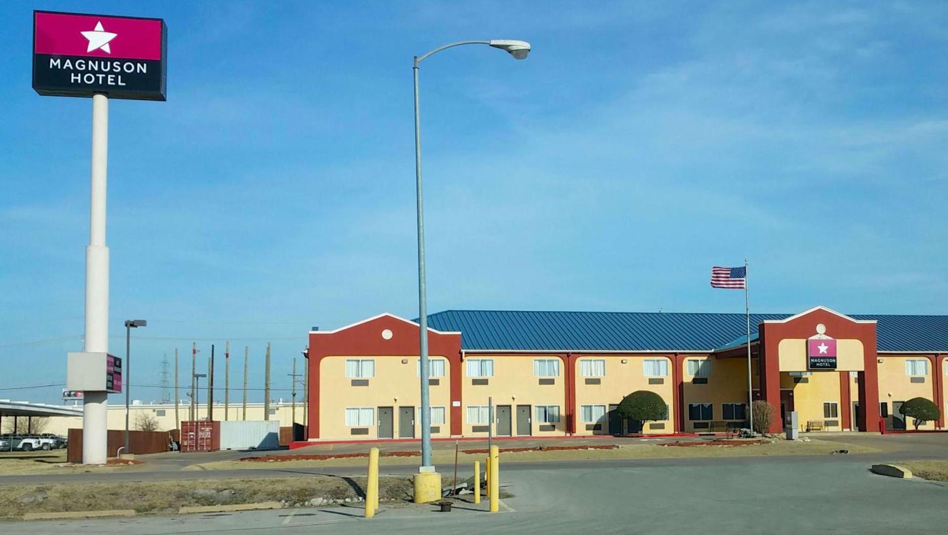 Magnuson Hotel Sand Springs – Tulsa West photo 4