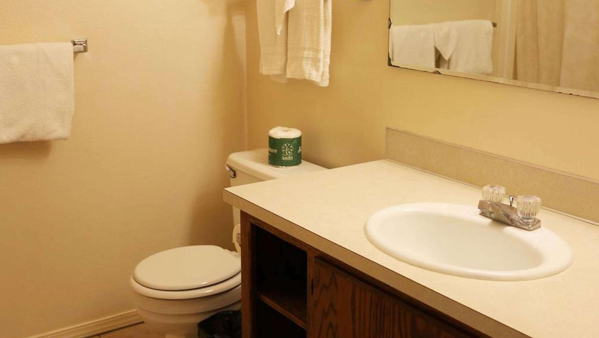 Windmill Inn Lynden photo 28