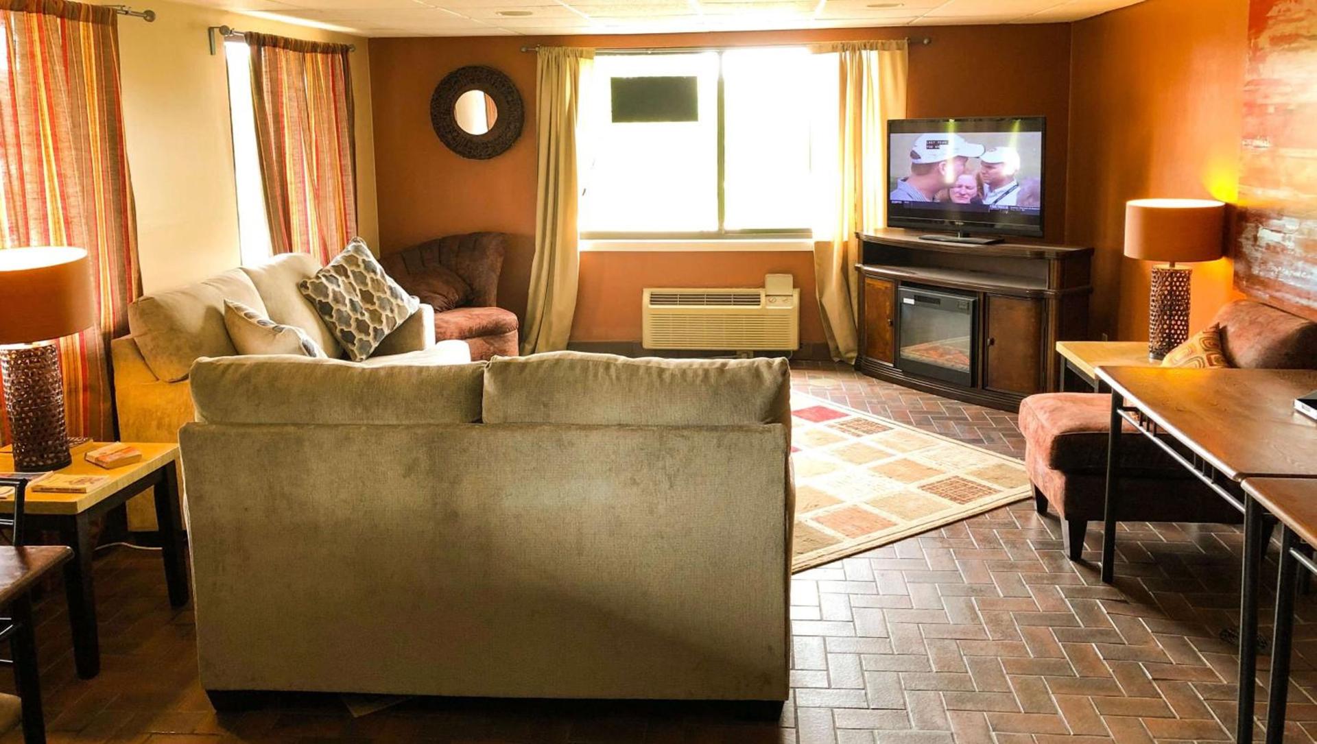 Magnuson Hotel Dixon photo 16