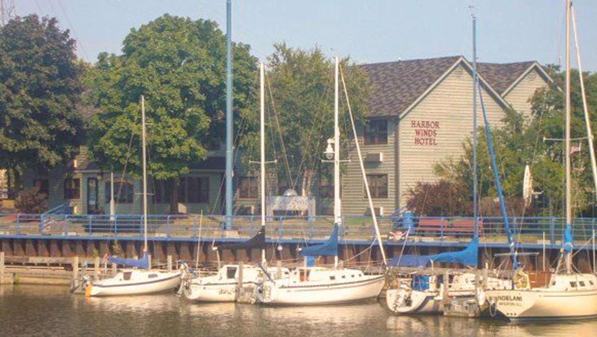 Harbor Winds Hotel photo 7
