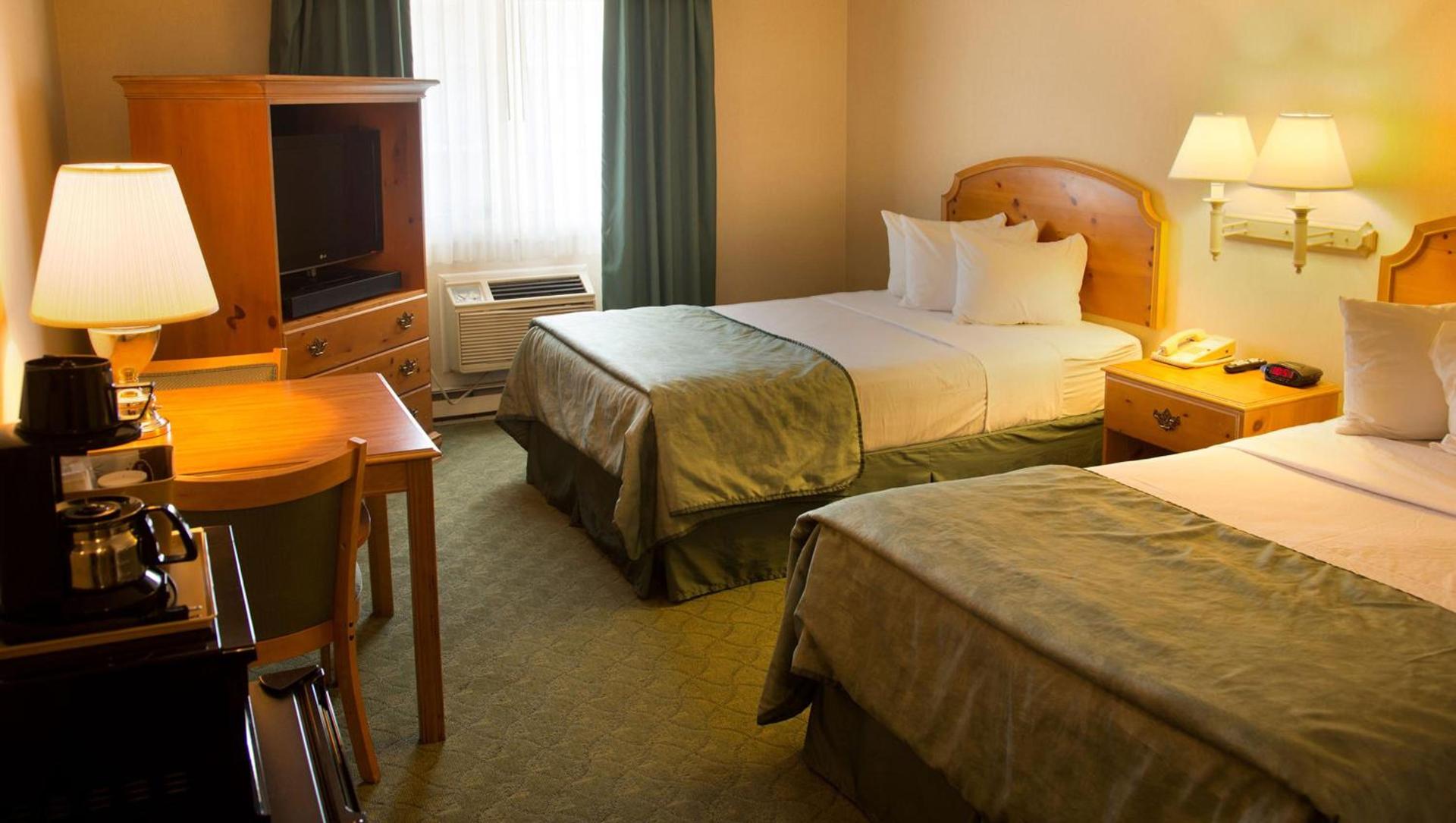 Magnuson Grand Pioneer Inn and Suites photo 32