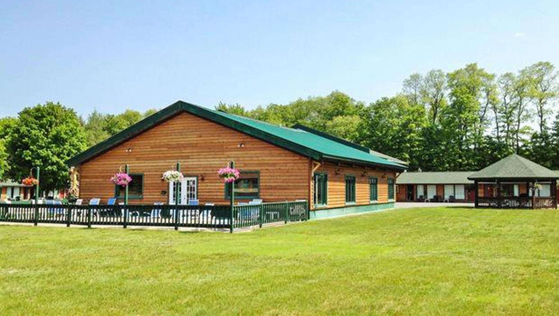 Adirondack Lodge Old Forge — hotel in Old Forge