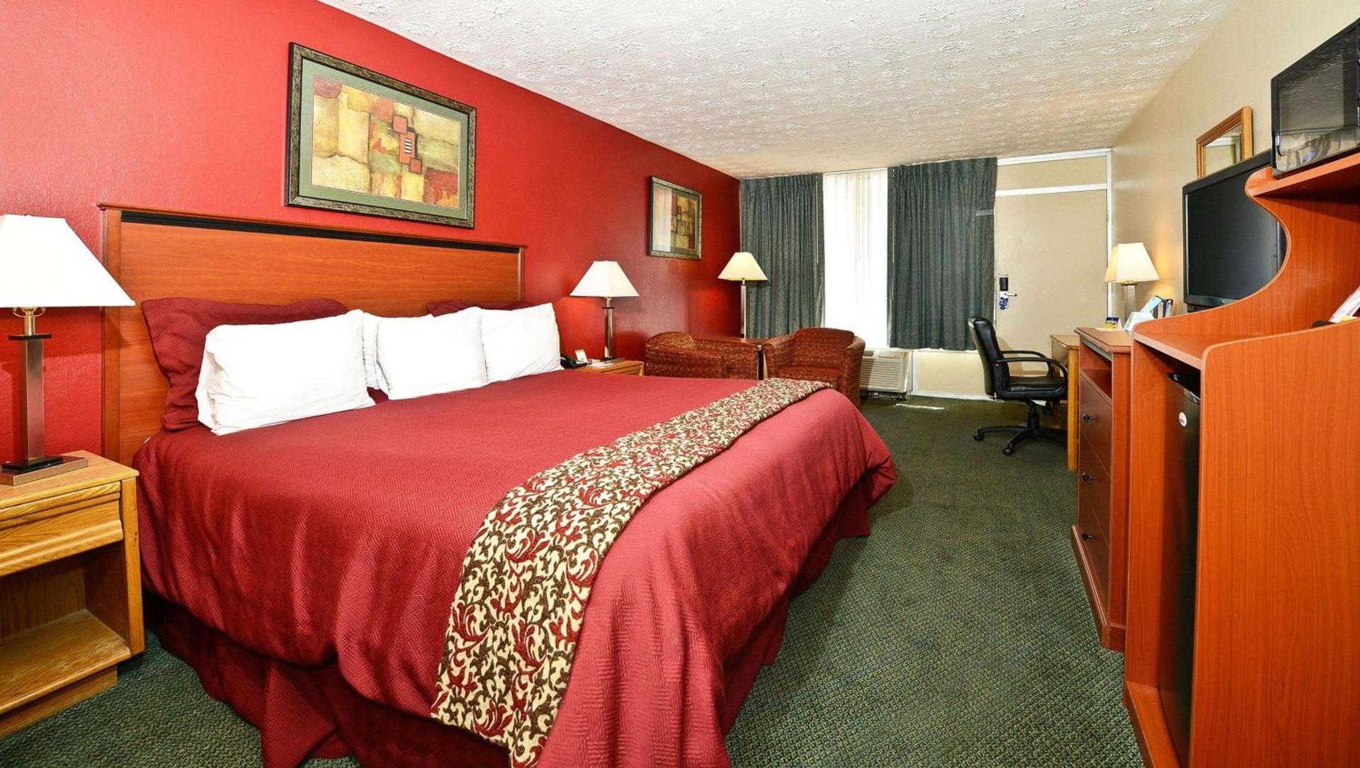 Hotel Red Rose by Townhouse Covington I-64 photo 6