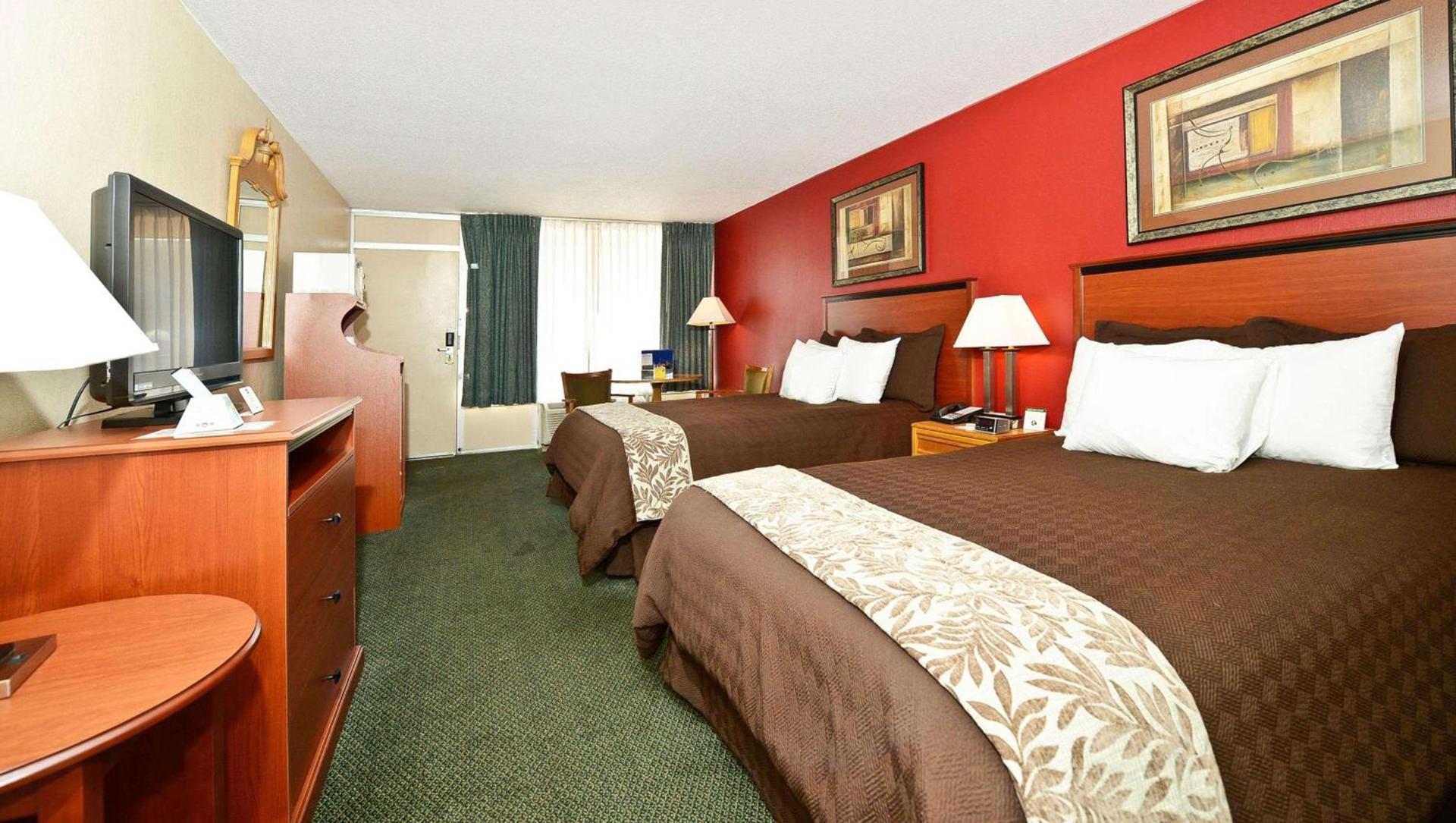 Hotel Red Rose by Townhouse Covington I-64 photo 10