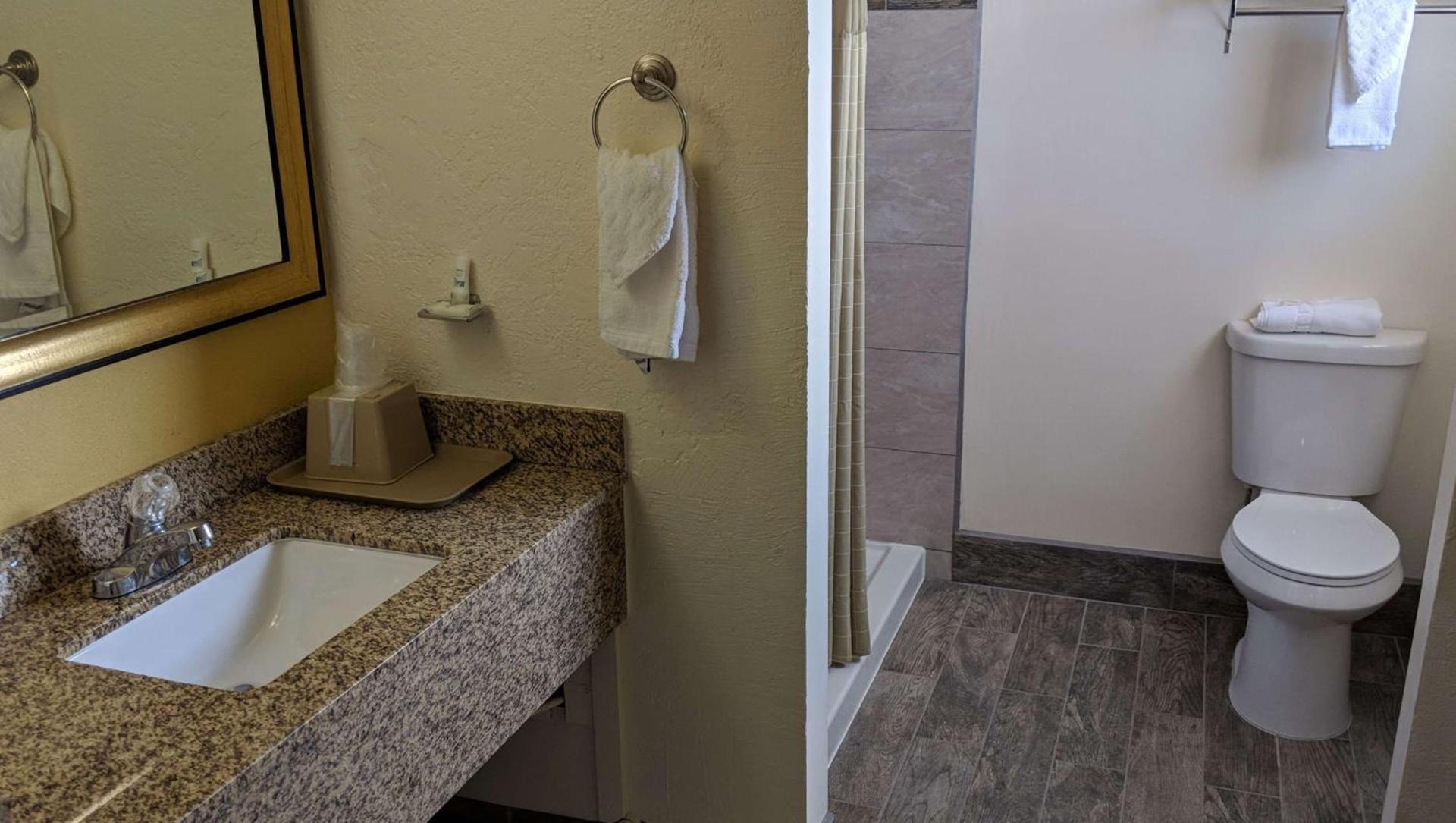 The Classic Desert Aire Hotel photo 15