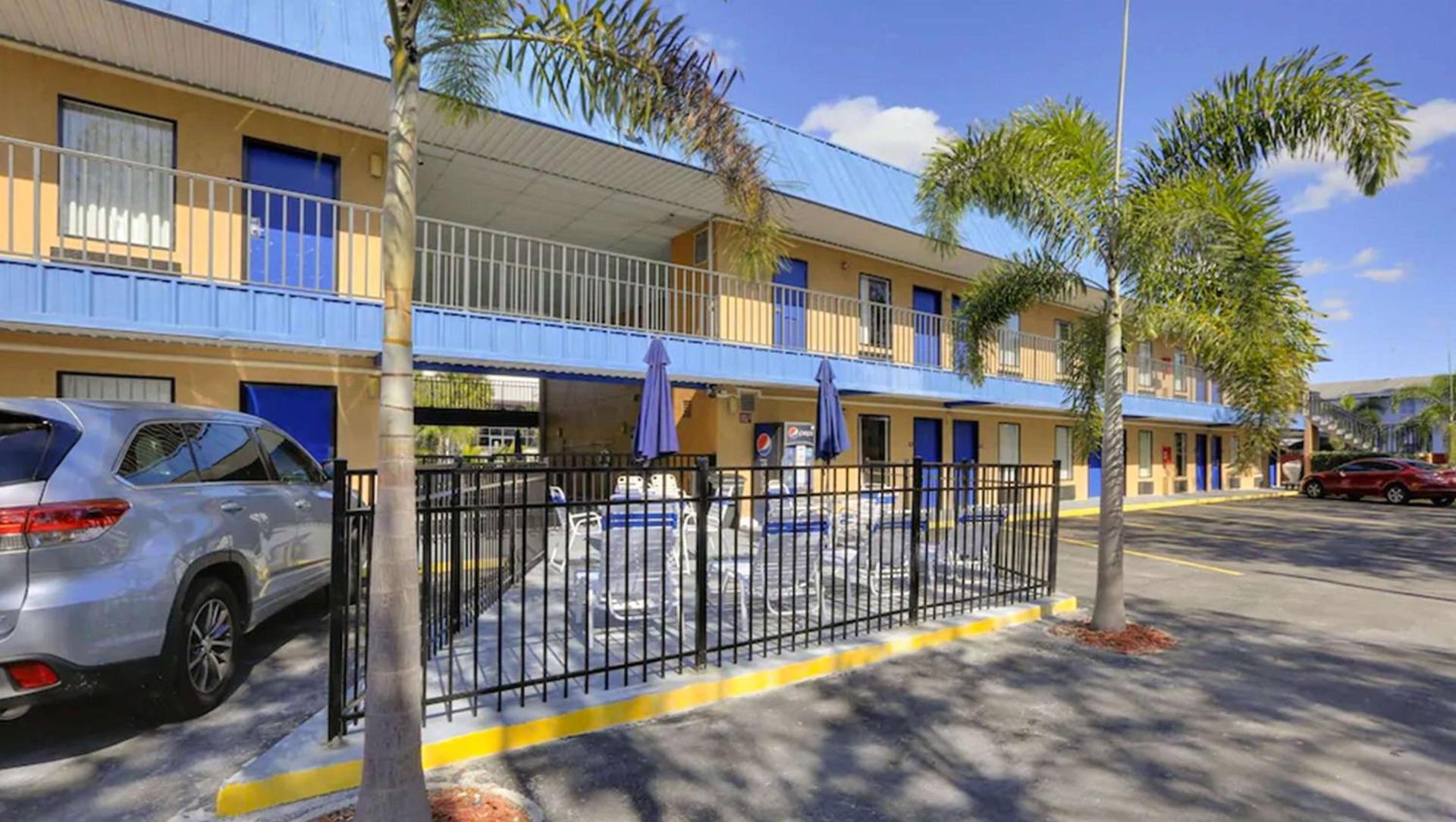 Magnuson Hotel Bradenton photo 7