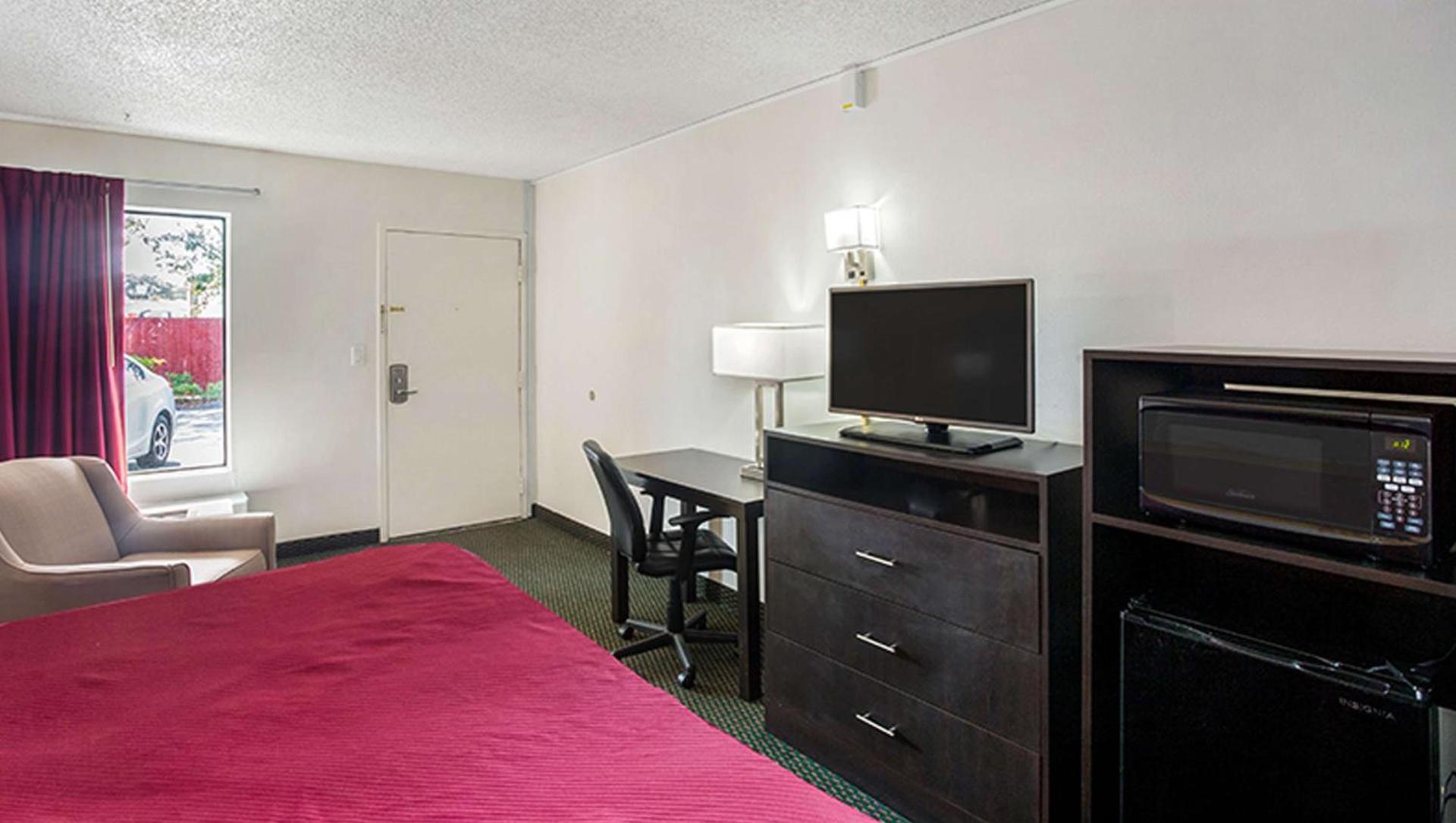 Magnuson Hotel Bradenton photo 15