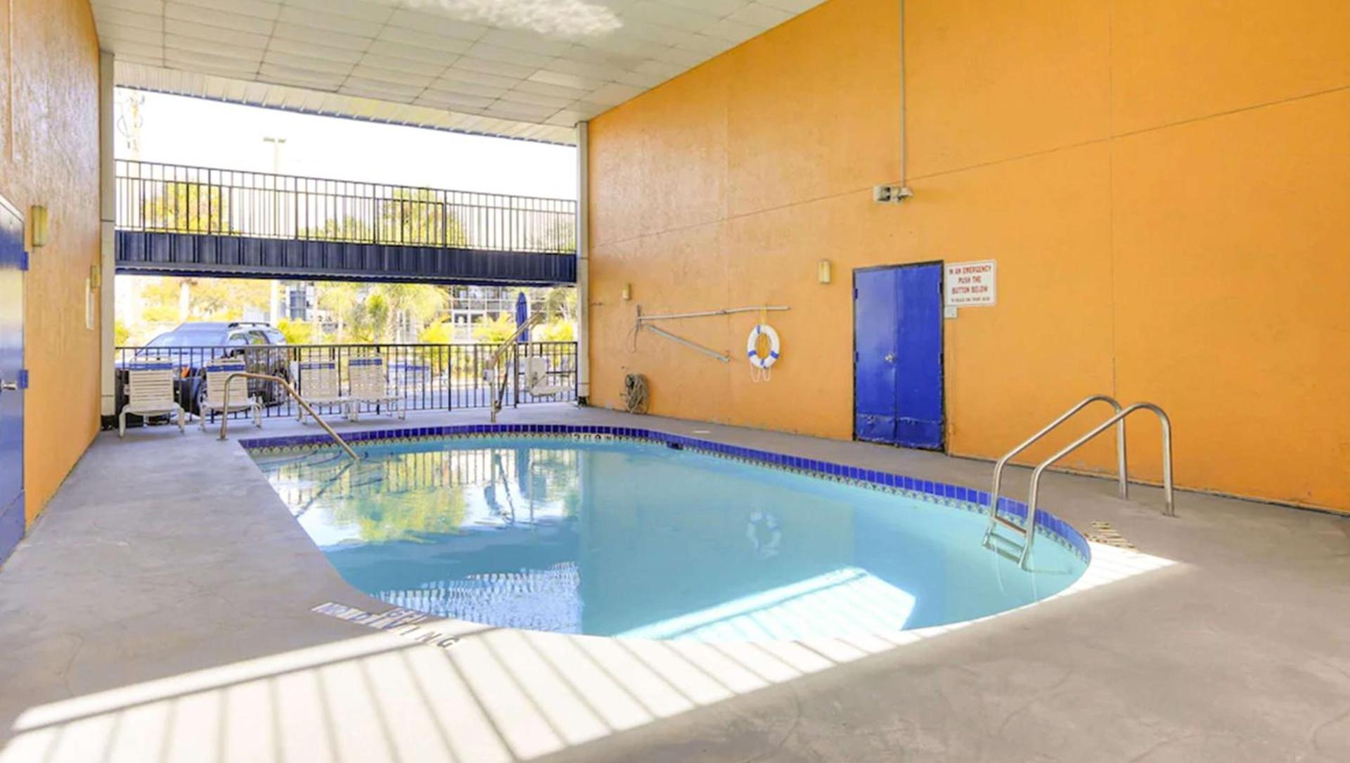 Magnuson Hotel Bradenton photo 33