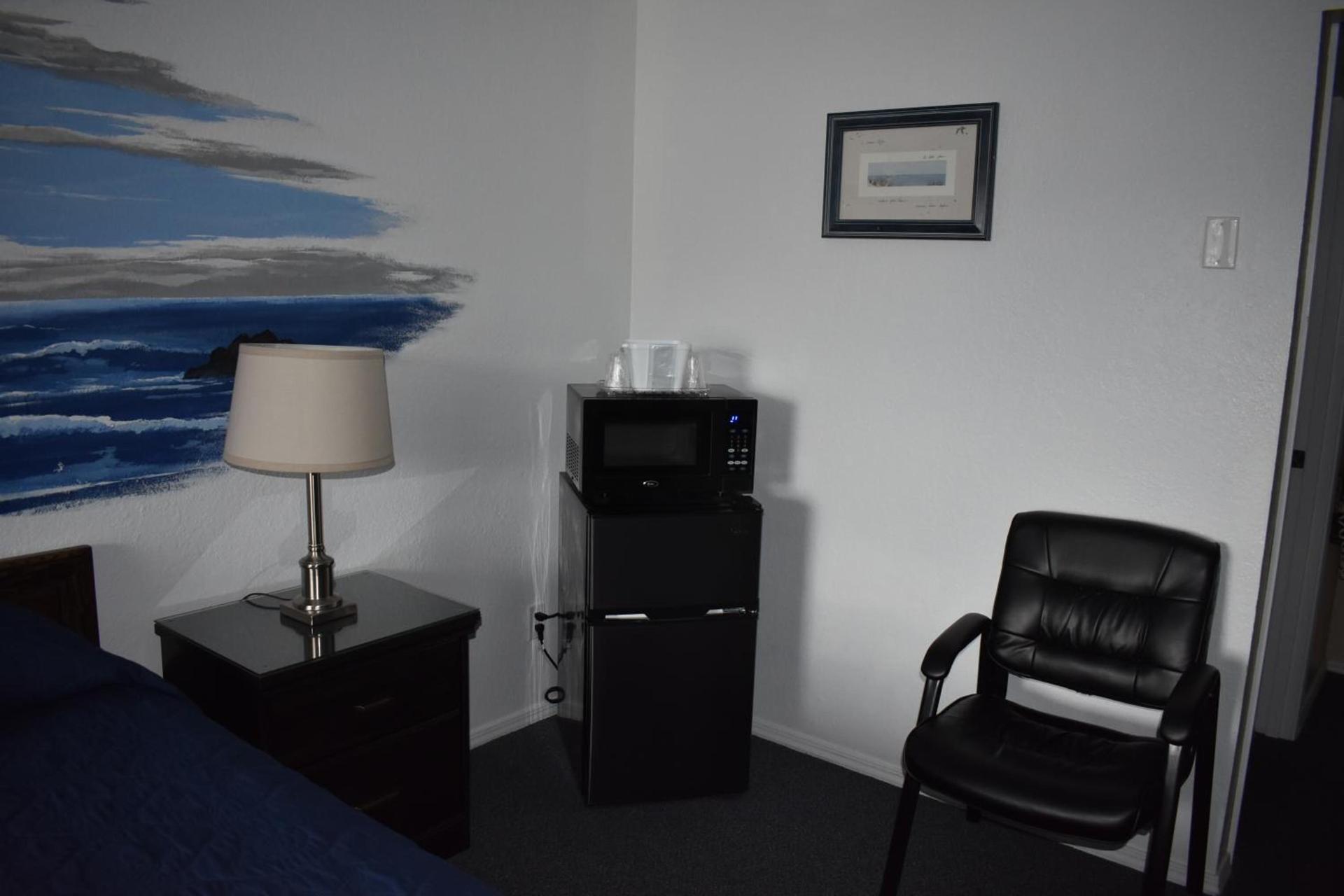 Lighthouse Cove Inn photo 10