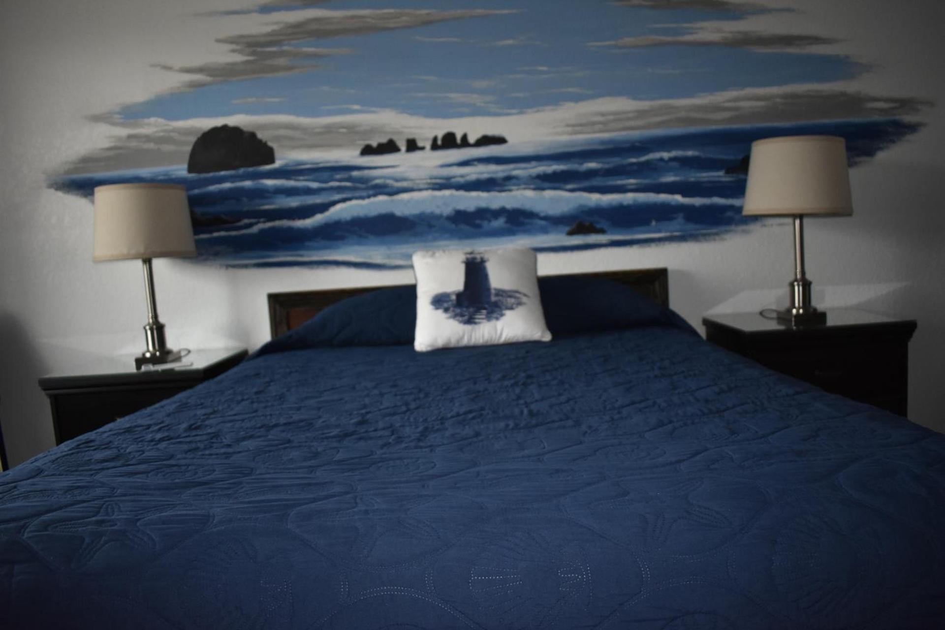 Lighthouse Cove Inn photo 5