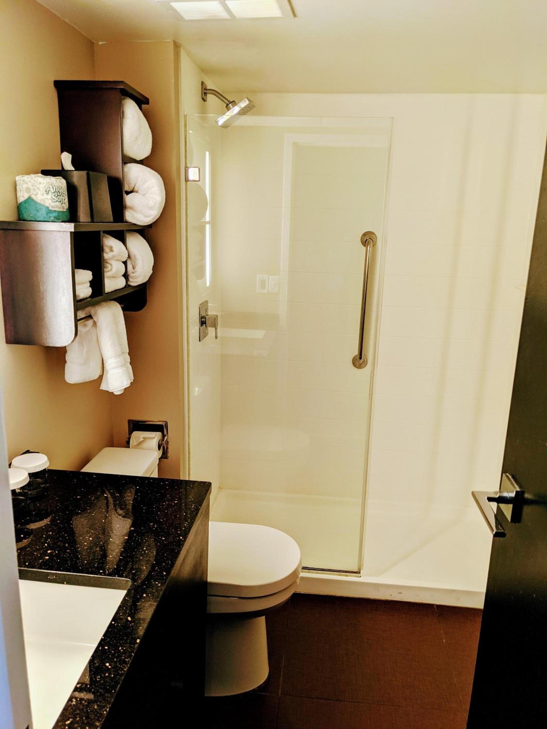 Hotel Capstone photo 22