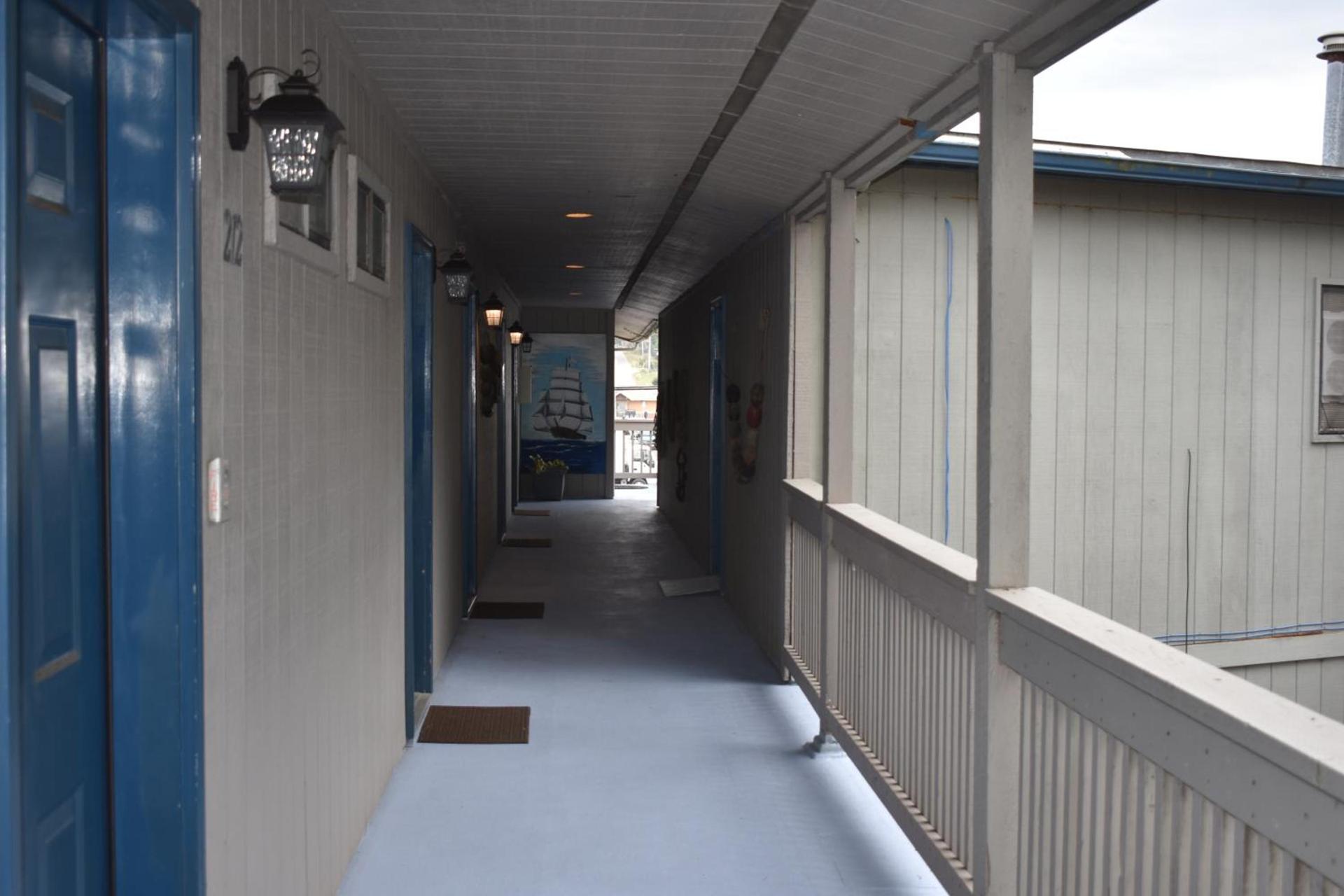 Lighthouse Cove Inn photo 28