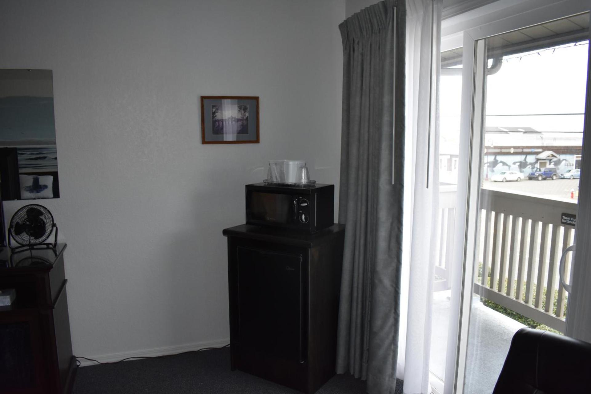 Lighthouse Cove Inn photo 46