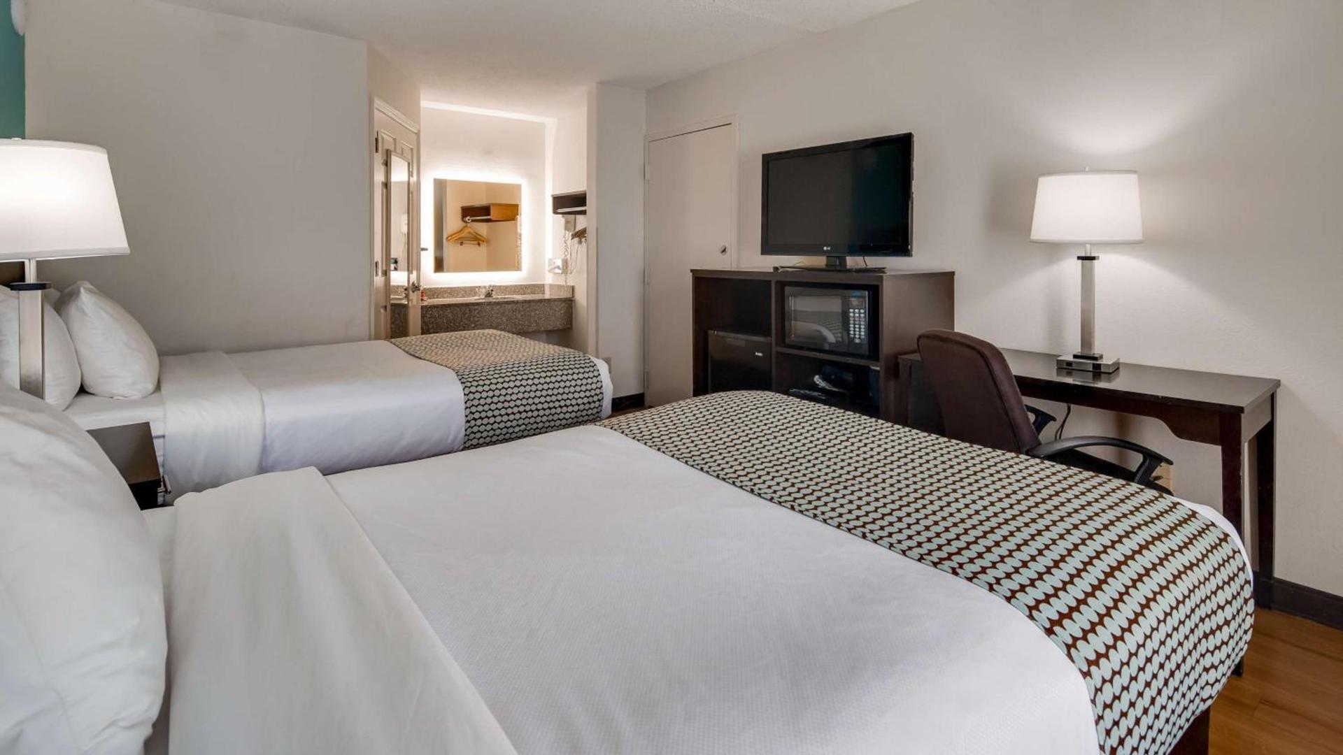 SureStay Plus Hotel by Best Western Asheboro photo 12