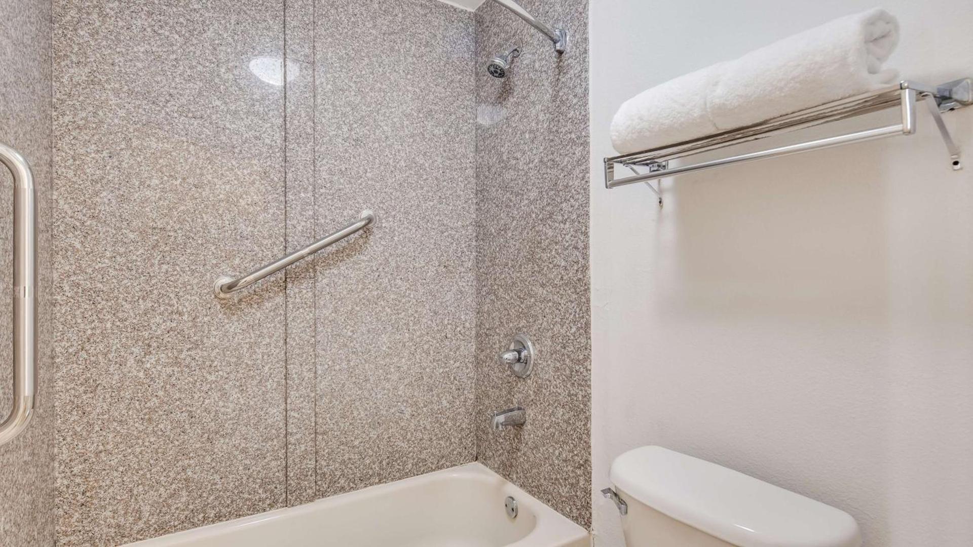 SureStay Plus Hotel by Best Western Asheboro photo 21