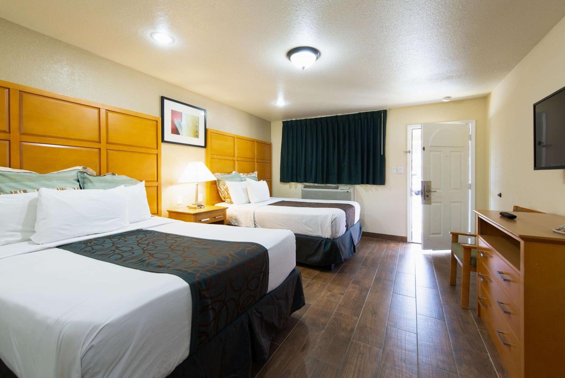 Signature Inn Merced Yosemite Parkway photo 27