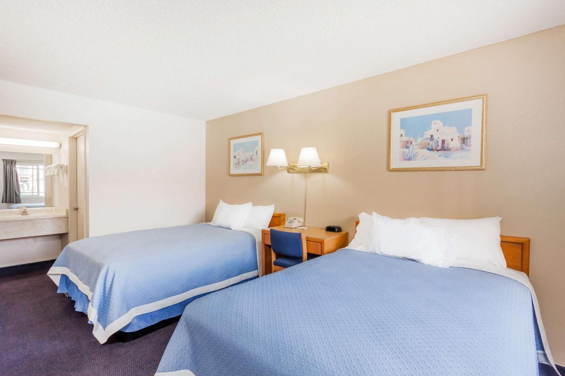 Days Inn by Wyndham Barstow photo 9