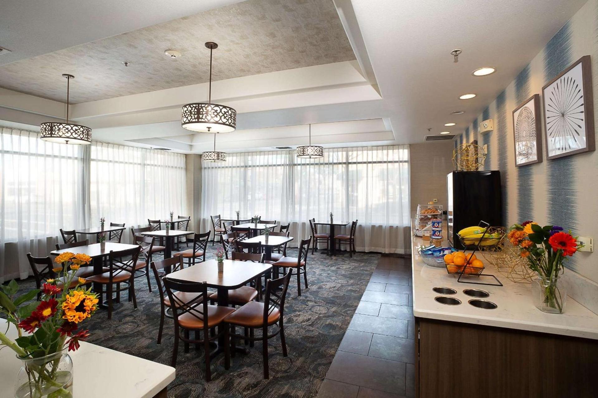 Hawthorn Suites by Wyndham-Oakland/Alameda photo 42