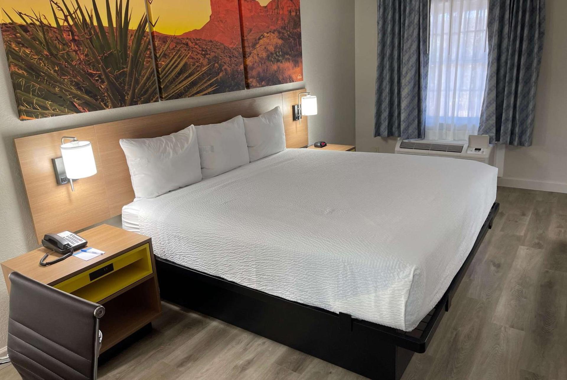 Days Inn by Wyndham Tucson City Center photo 12