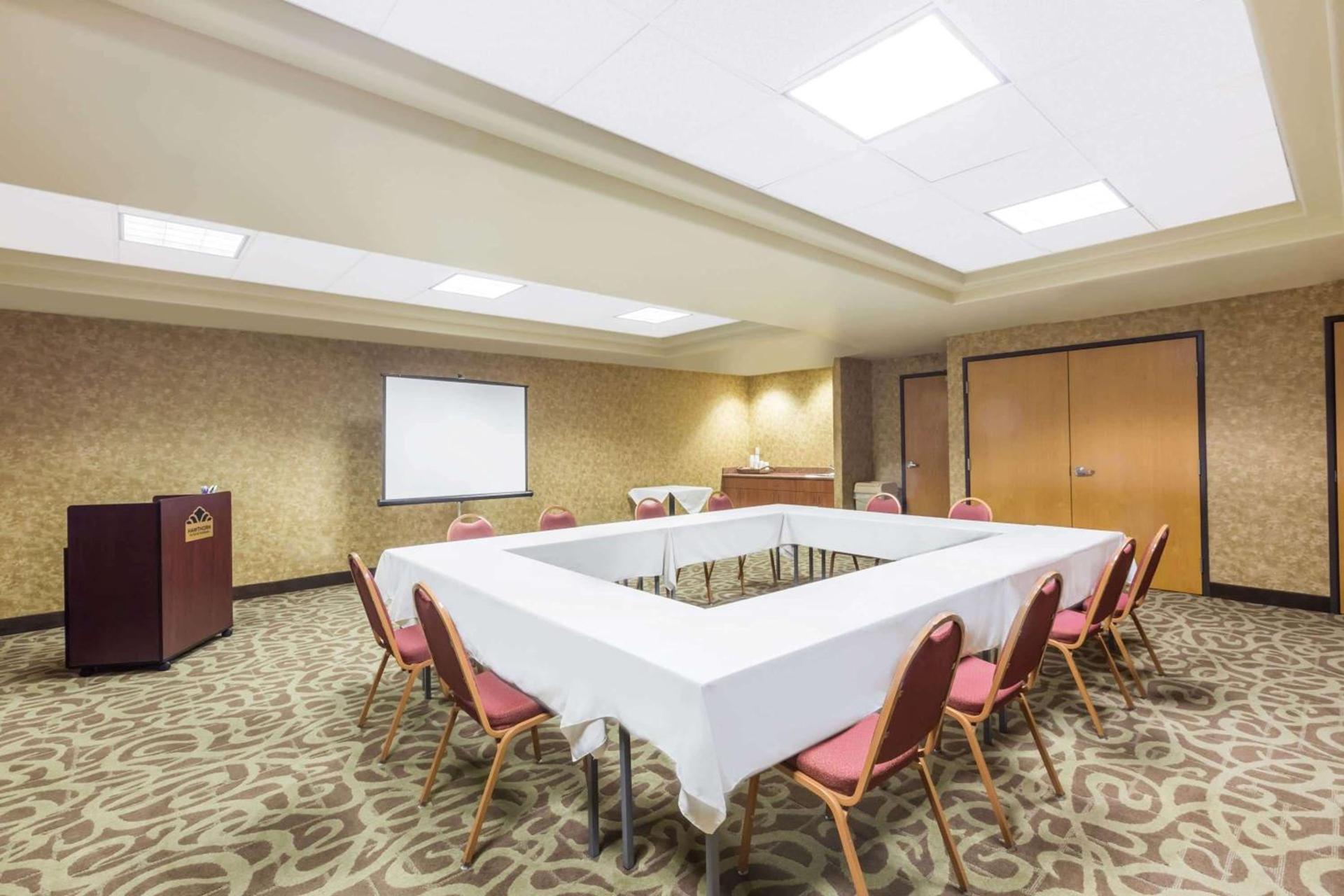 Hawthorn Suites by Wyndham-Oakland/Alameda photo 43