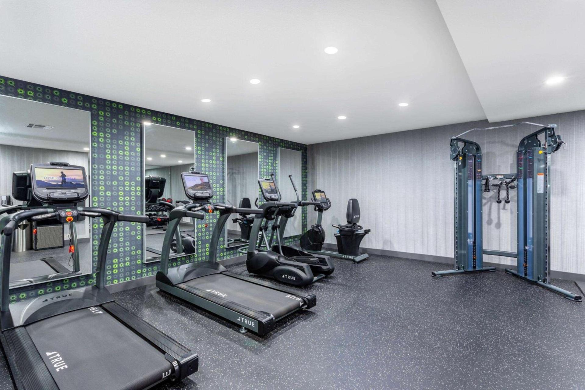 La Quinta by Wyndham Tampa Central photo 38