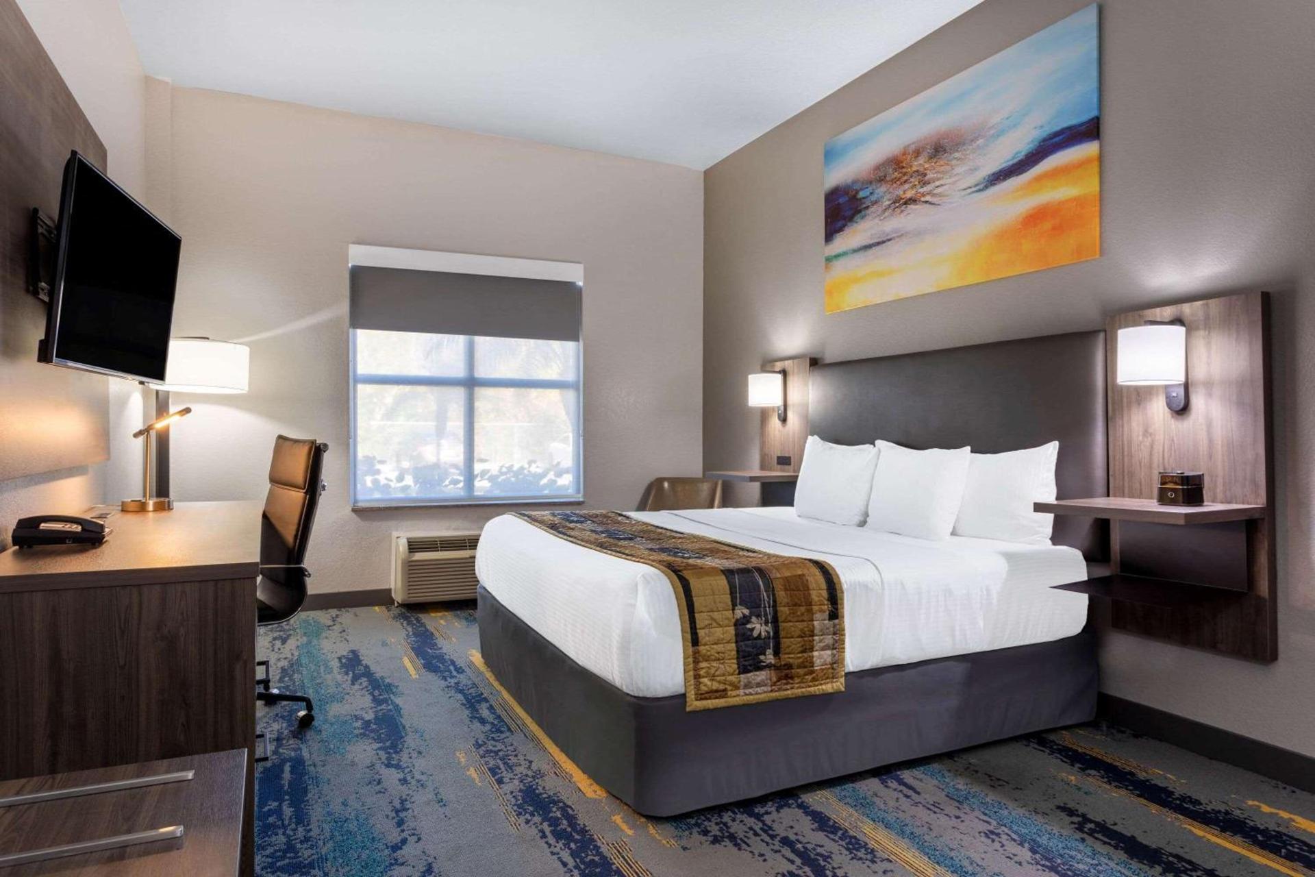 La Quinta by Wyndham Tampa Central photo 45
