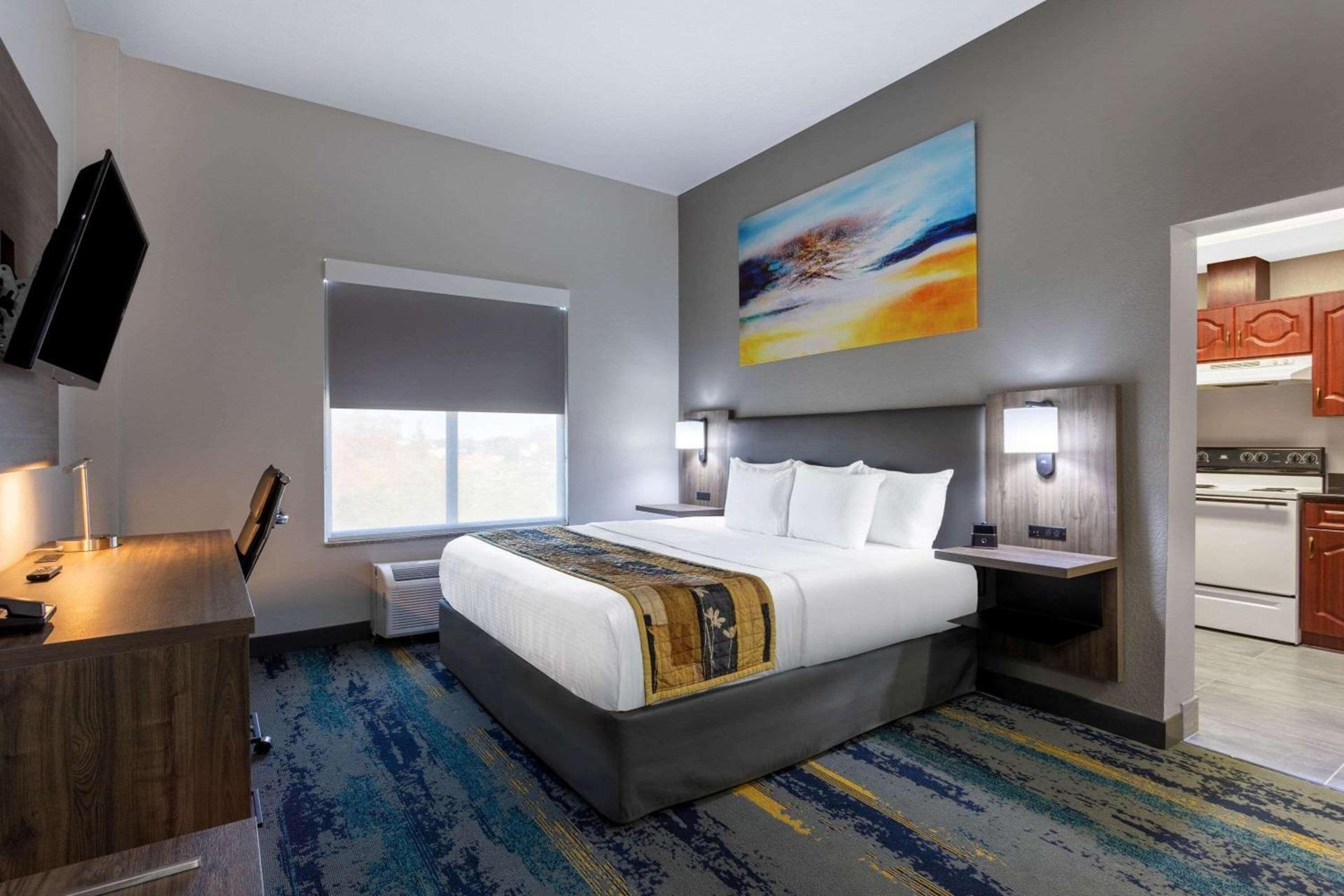 La Quinta by Wyndham Tampa Central photo 48