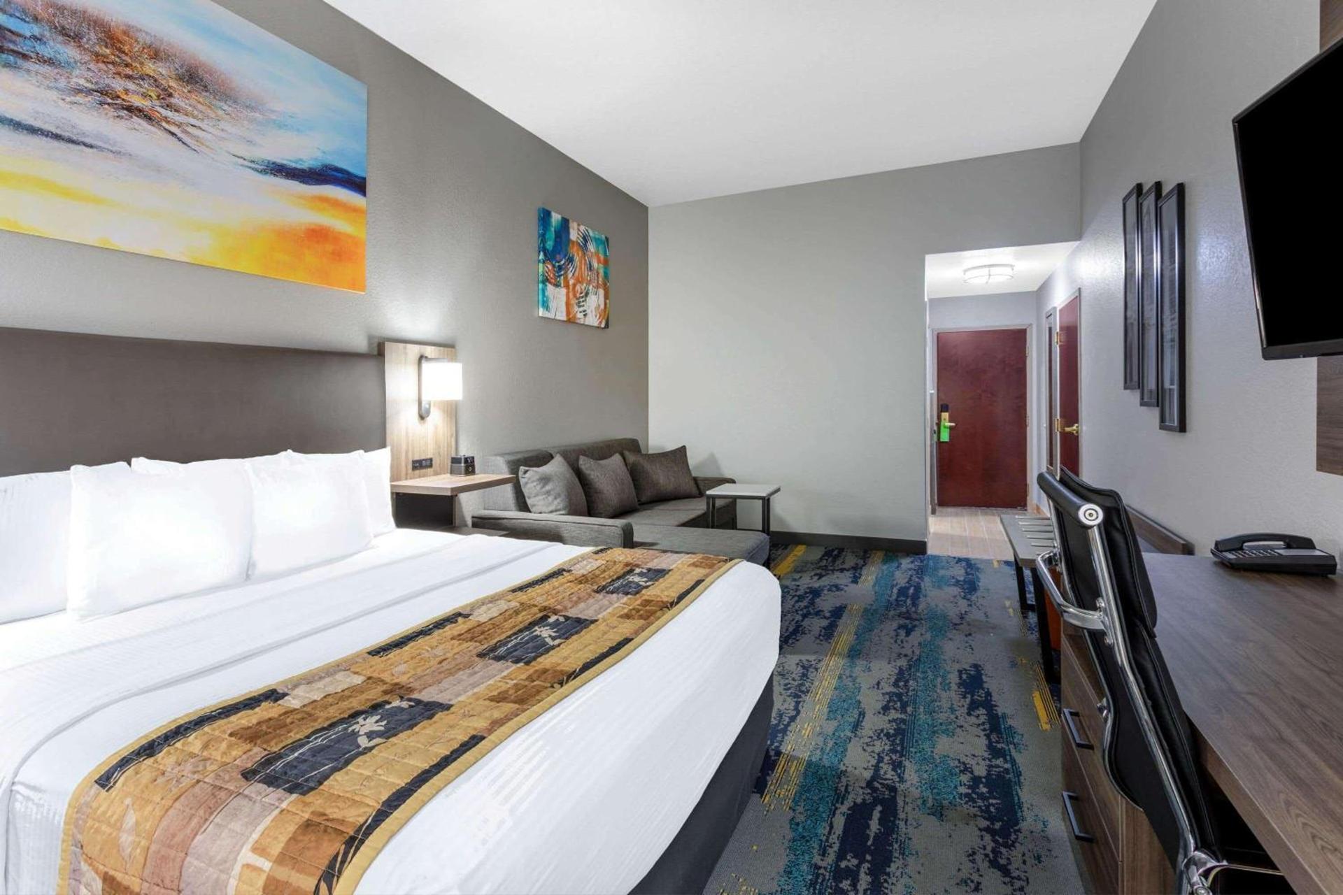 La Quinta by Wyndham Tampa Central photo 51