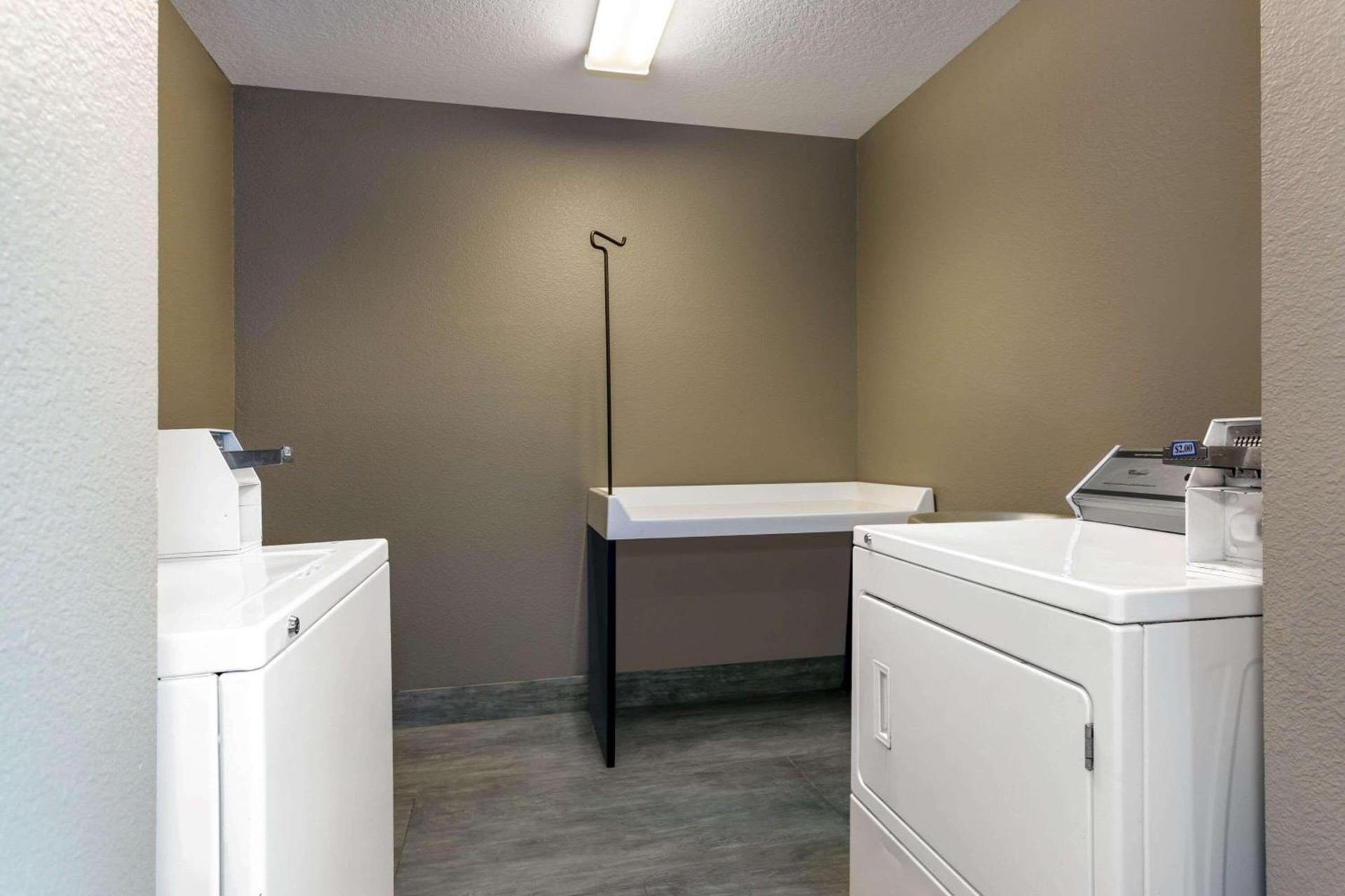 La Quinta by Wyndham Tampa Central photo 57