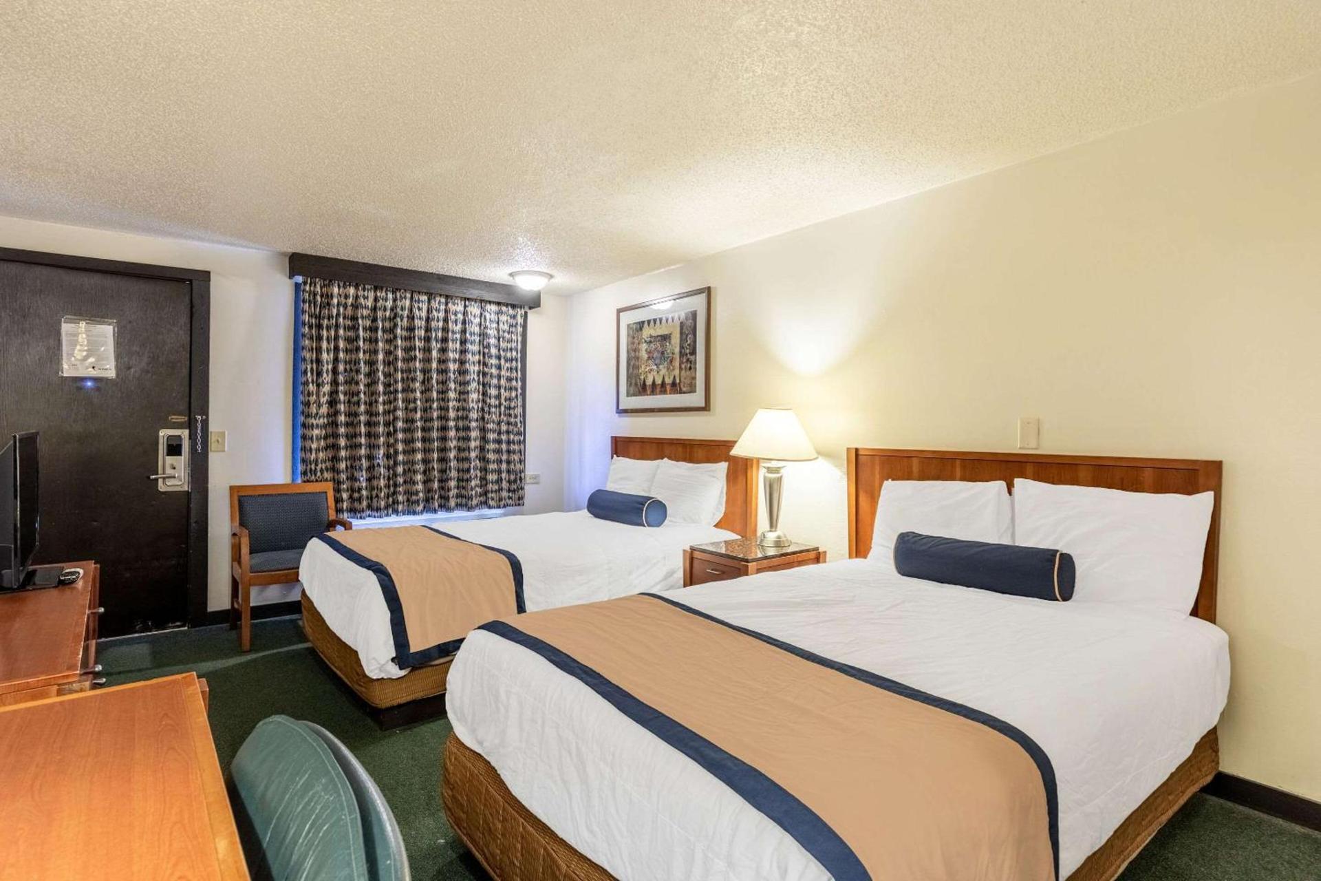 Value Inn Kenosha I-94 - Exit 344 photo 6