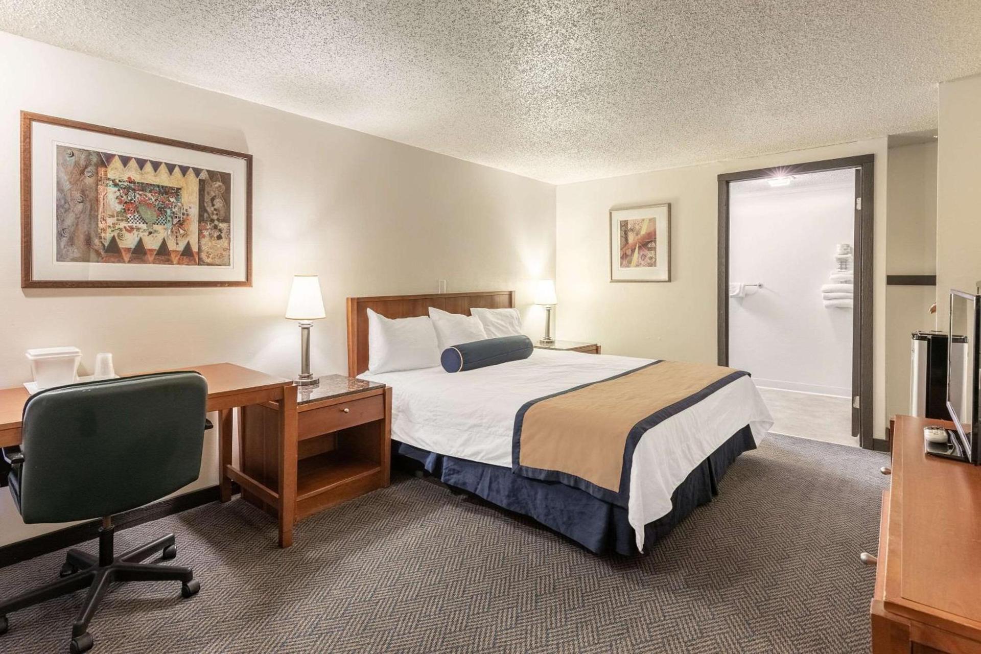 Value Inn Kenosha I-94 - Exit 344 photo 25