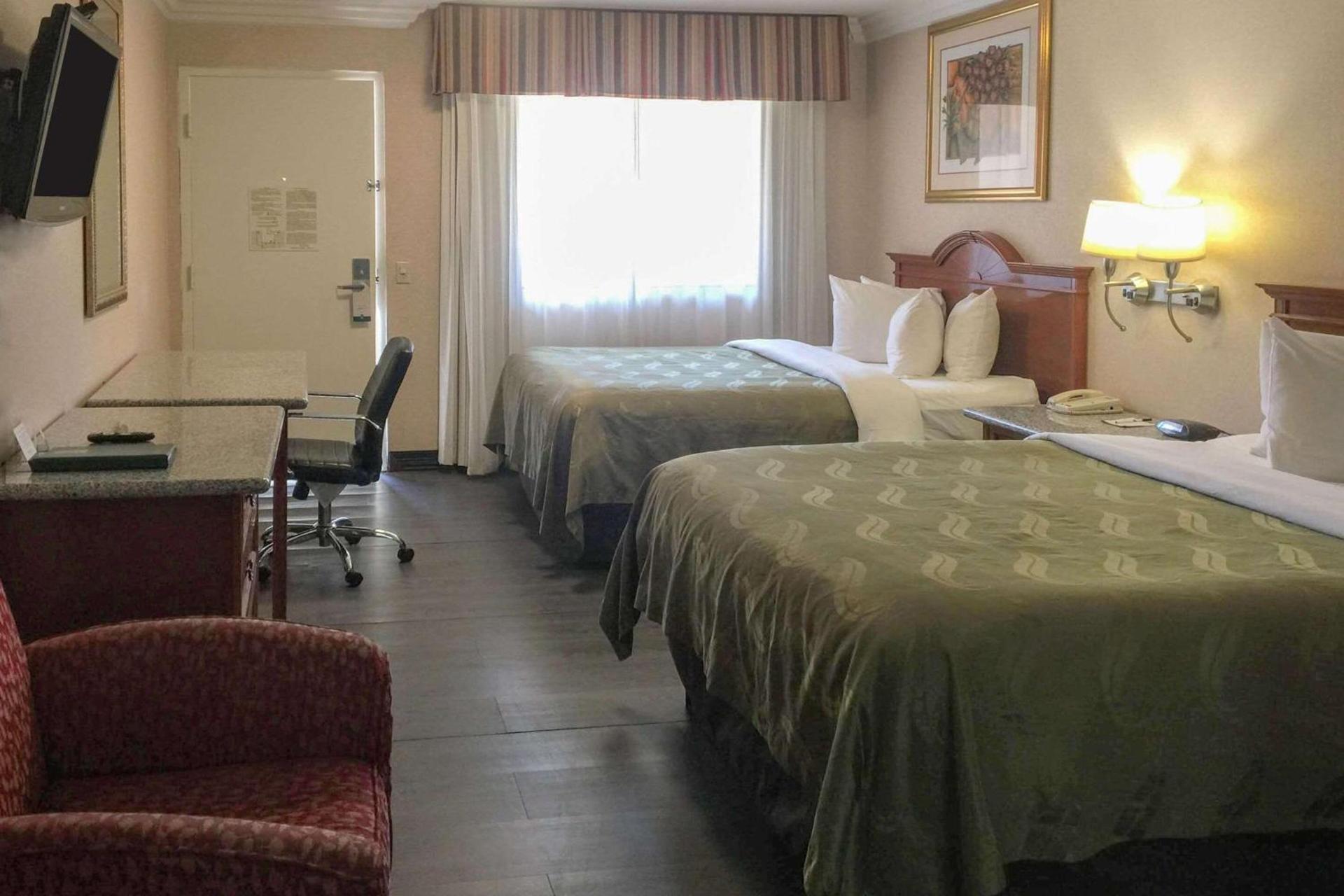 Quality Inn & Suites Oceanside Near Camp Pendleton photo 21
