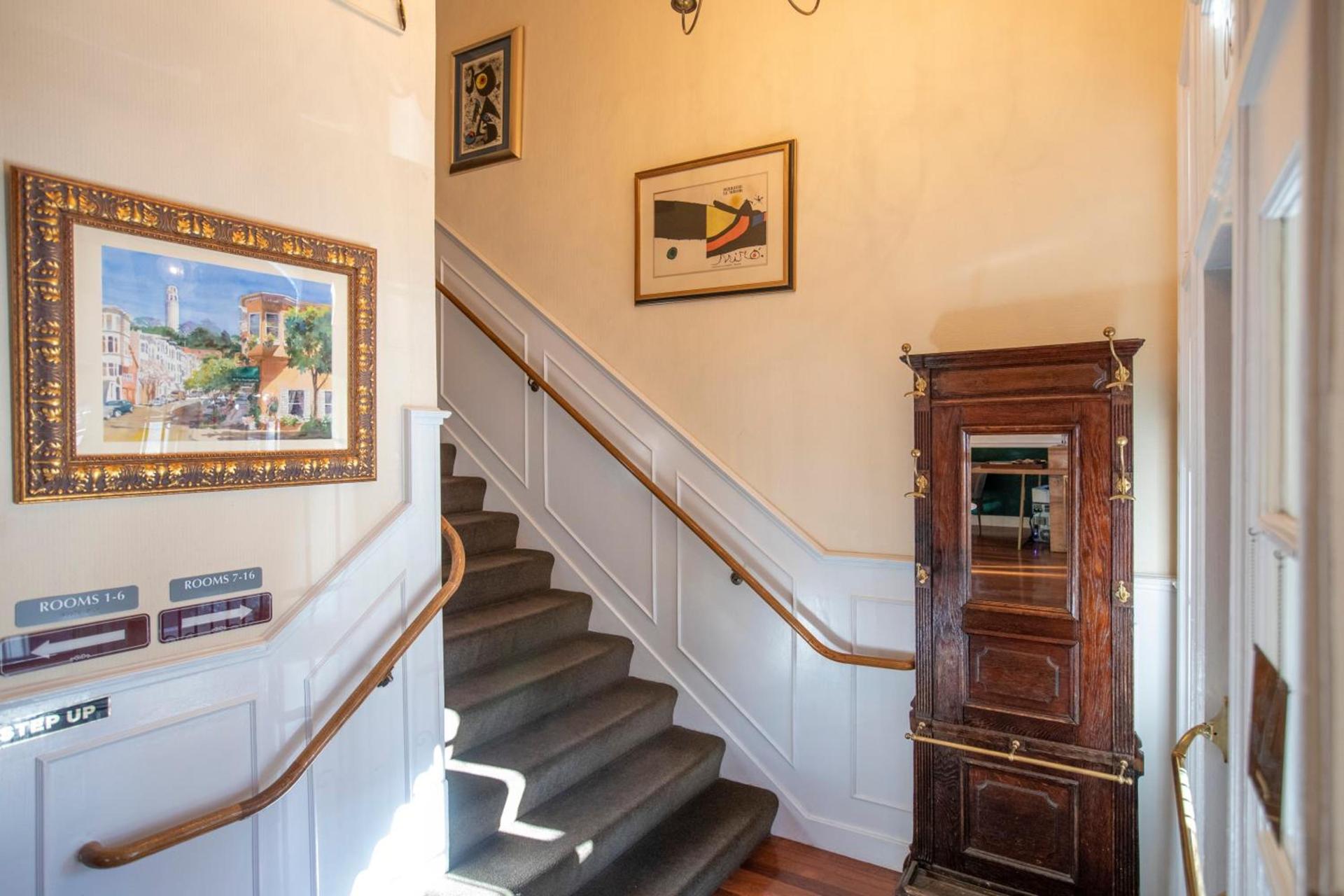 Washington Square Inn photo 2